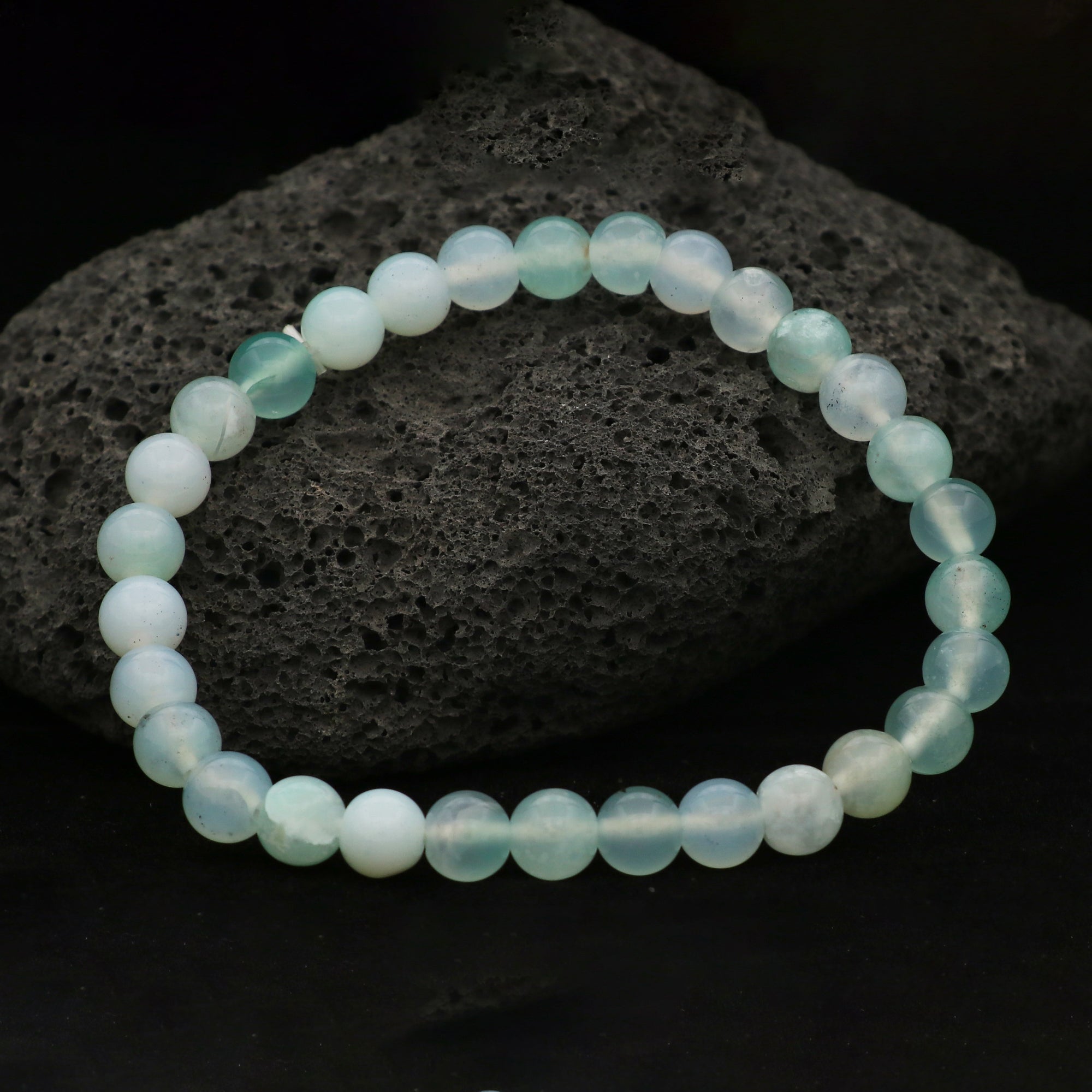 Handcrafted Aqua Chalcedony Bead Bracelet Natural Blue Gemstone Stretch Jewelry 63 Ct