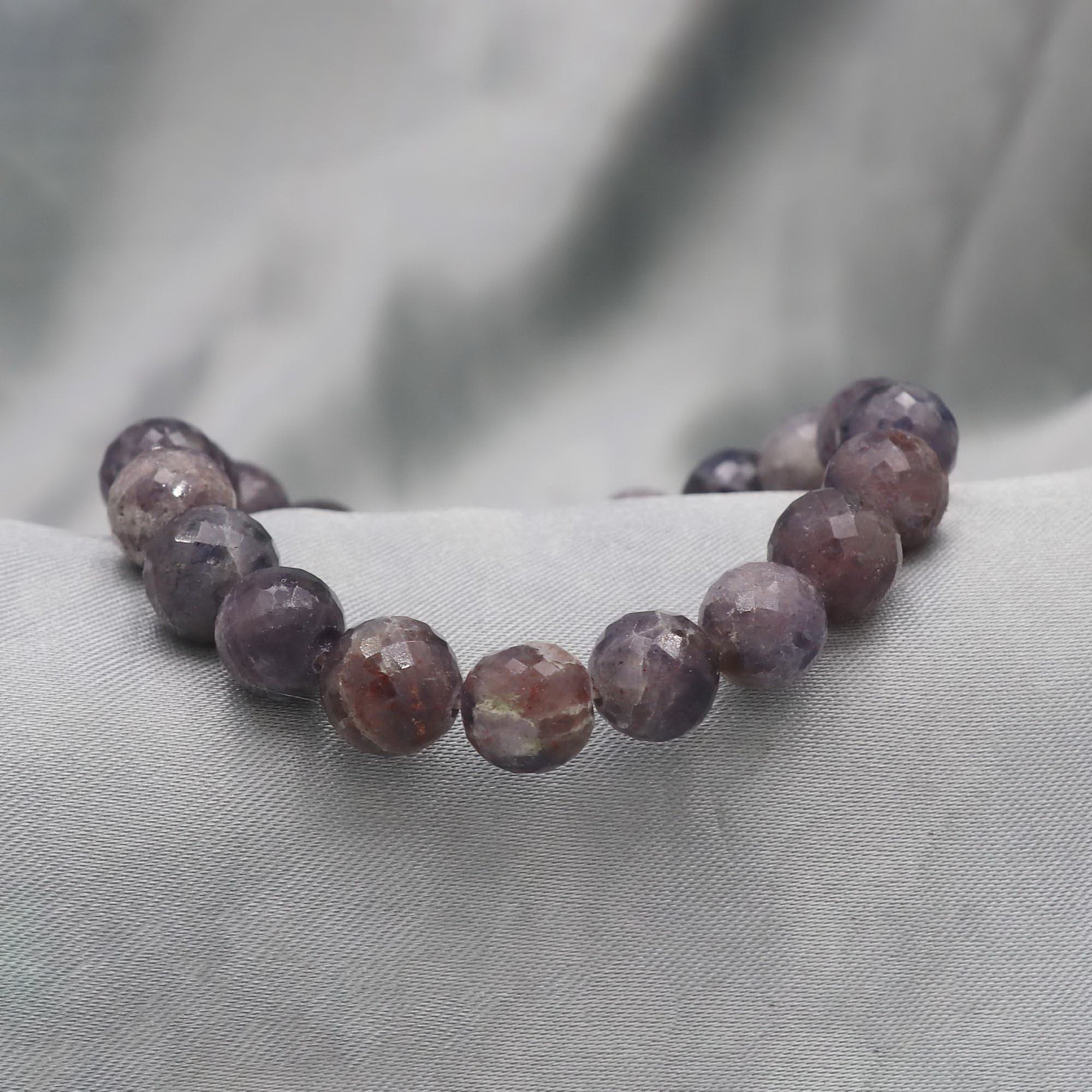 Natural Bloodshot Iolite Faceted Round Bead Bracelet Handmade Jewelry 128 Ct