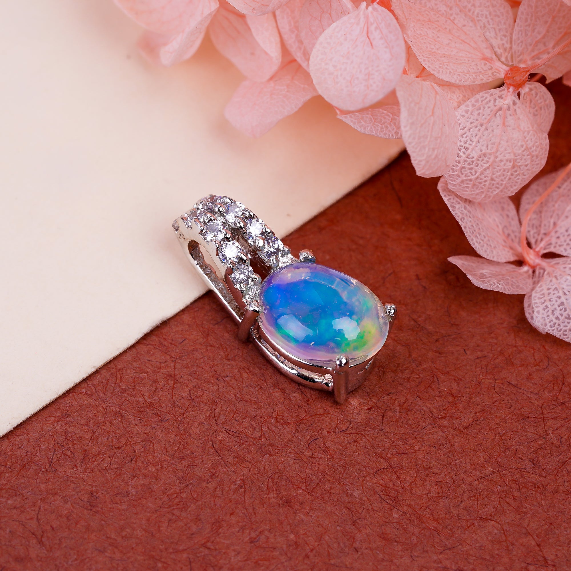 Aurora Treasure Locket 7x9mm Oval Cabochon Artisan Silver Heirloom Collectible Fashion Accessory