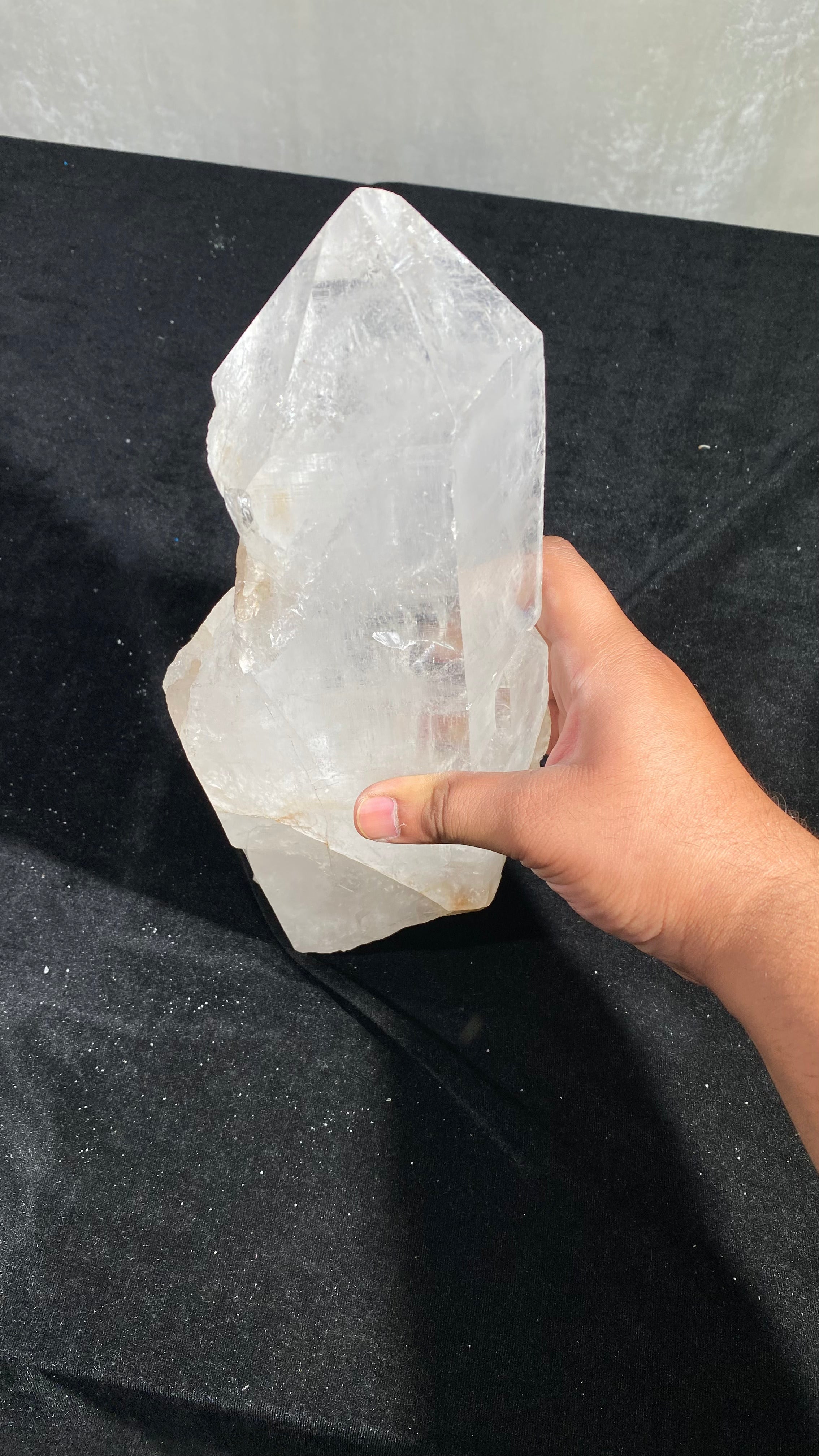 Natural Himalayan White Quartz crystal cluster from Himalya Quartz, raw healing stone ideal for meditation, Reiki, and energy cleansing.