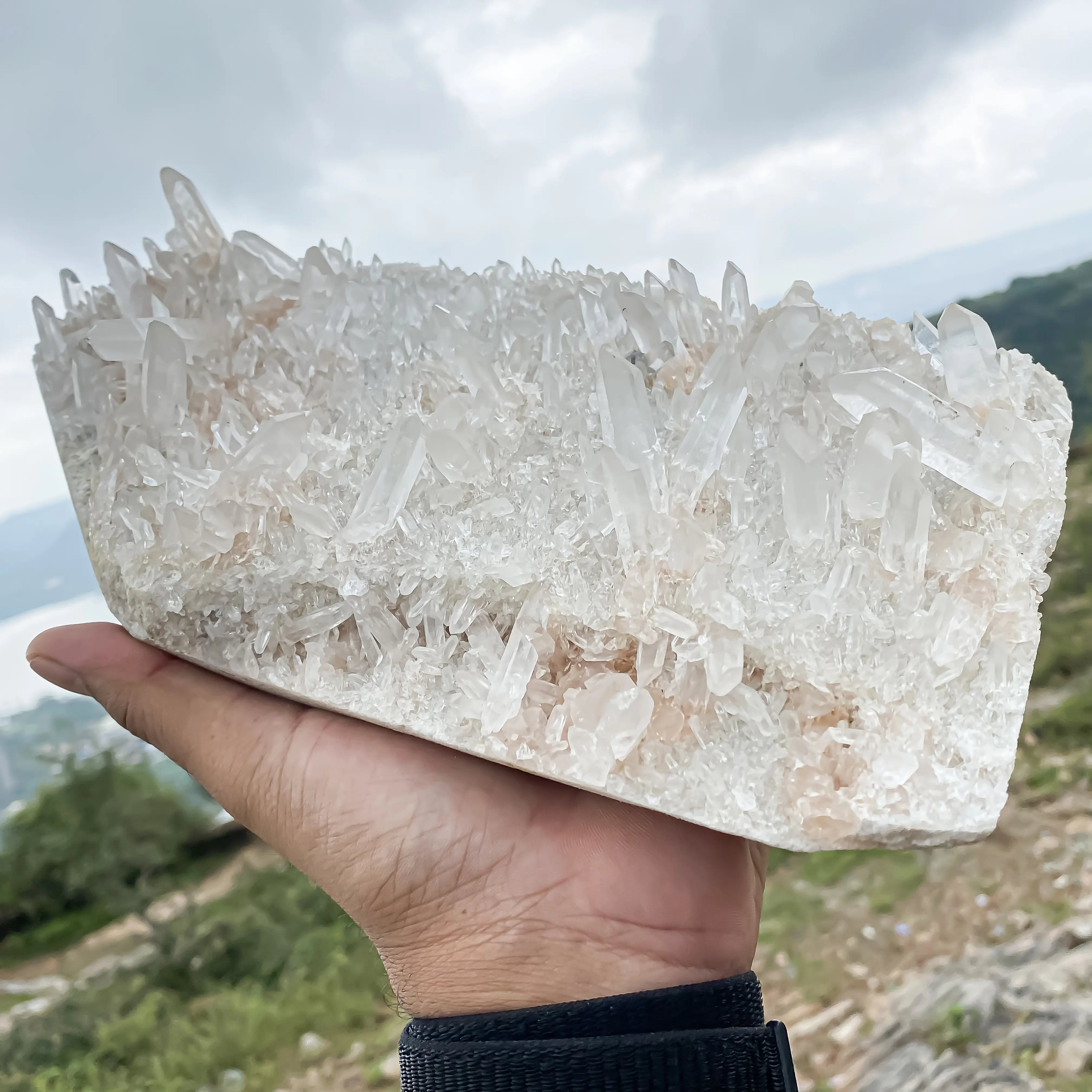 Natural Himalayan Pink Quartz Cluster – 2600g Large Raw Crystal Specimen