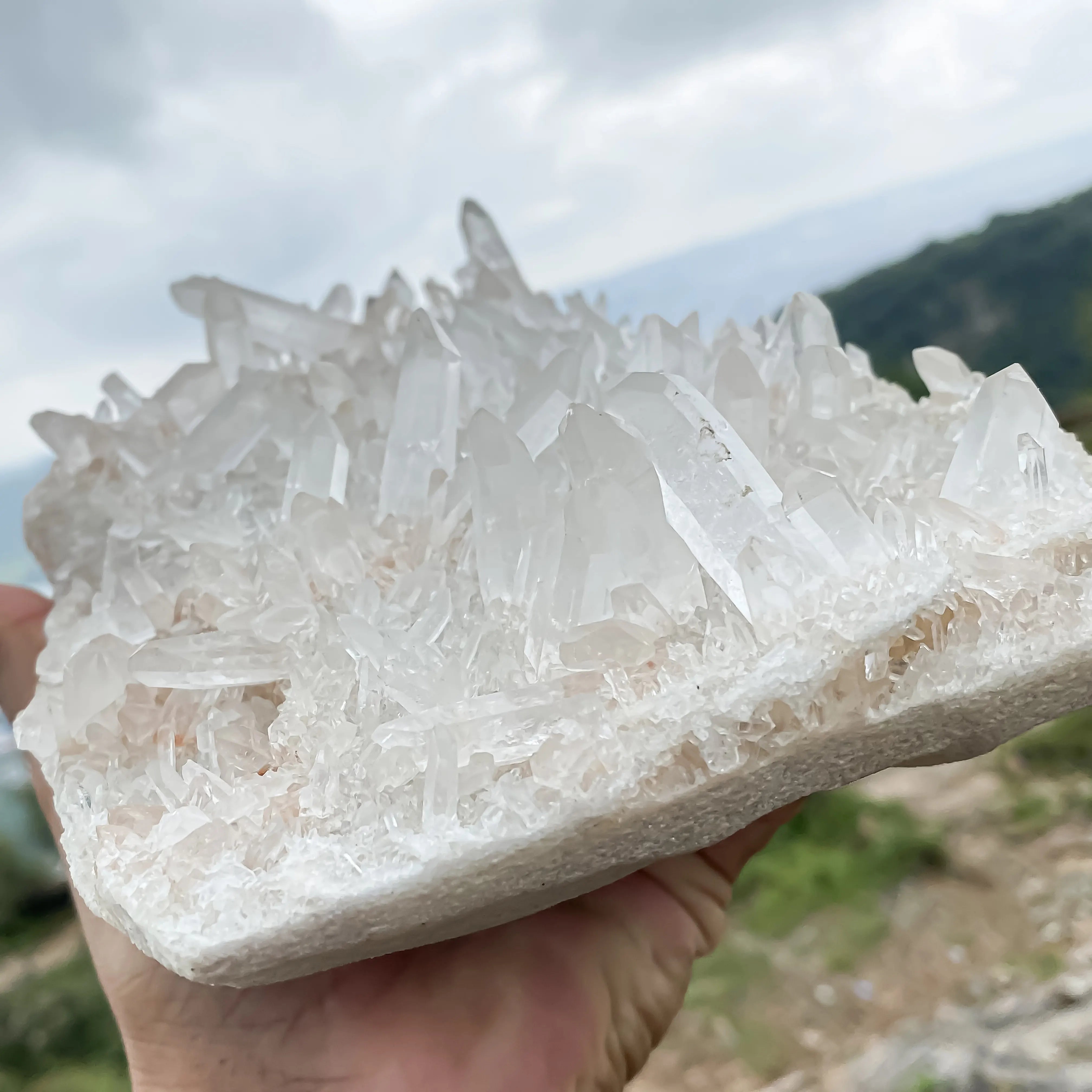 Natural Himalayan Pink Quartz Cluster – 2600g Large Raw Crystal Specimen