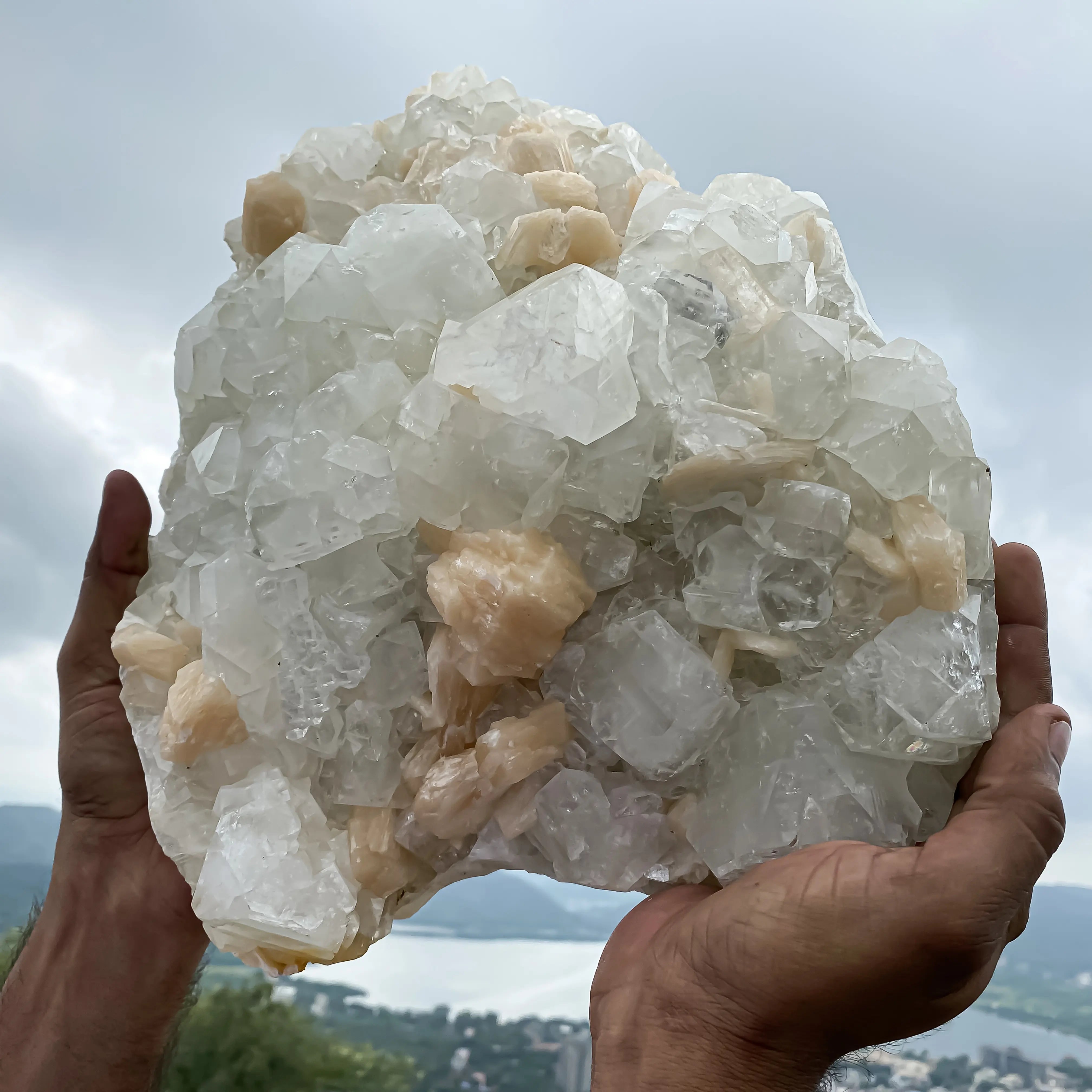 Stillbite Apophyllite  — A stunning fusion of Quartz, Stillbite, and Apophyllite 15.2kg