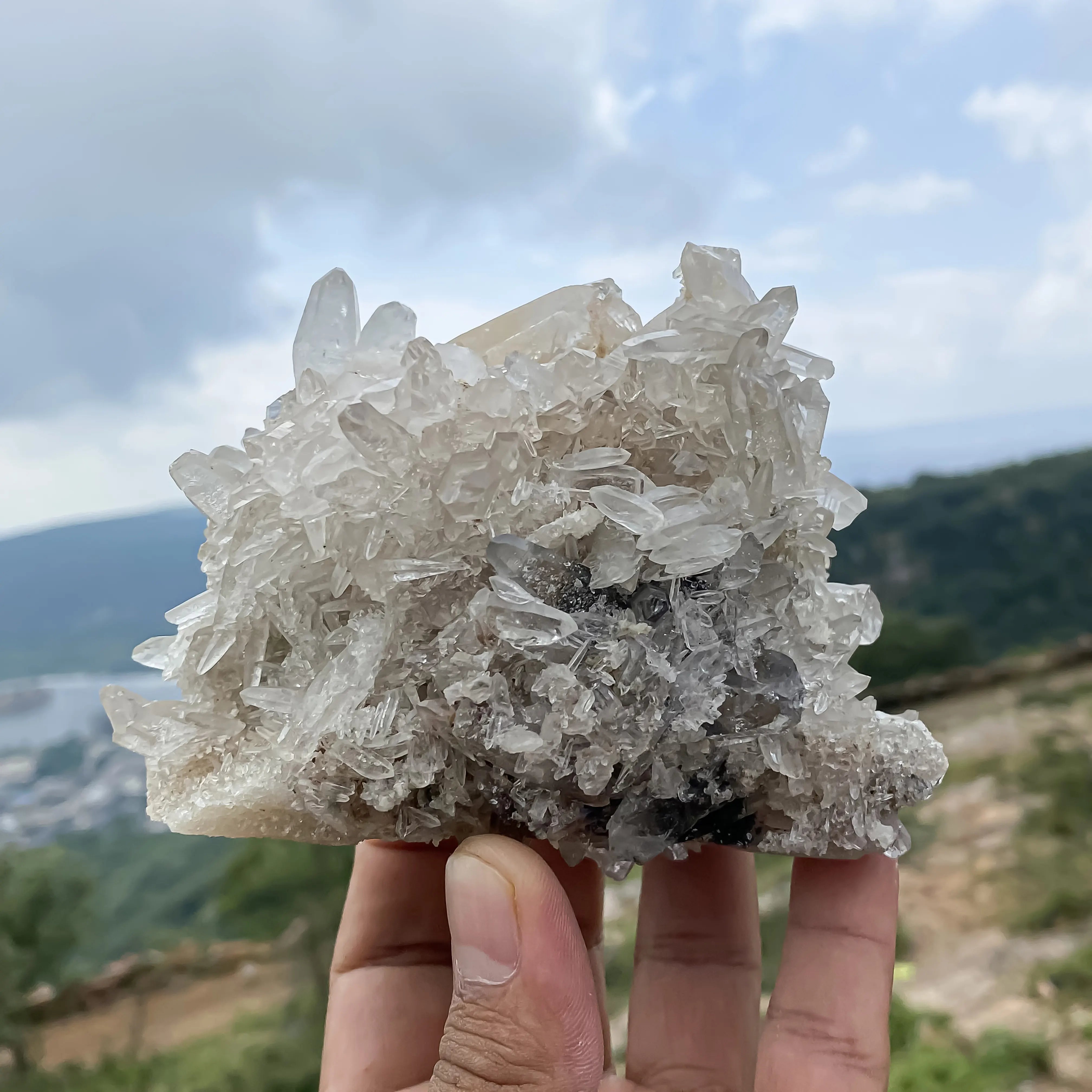 Himalayan White Quartz Cluster 695g  Natural Healing Crystal Stone