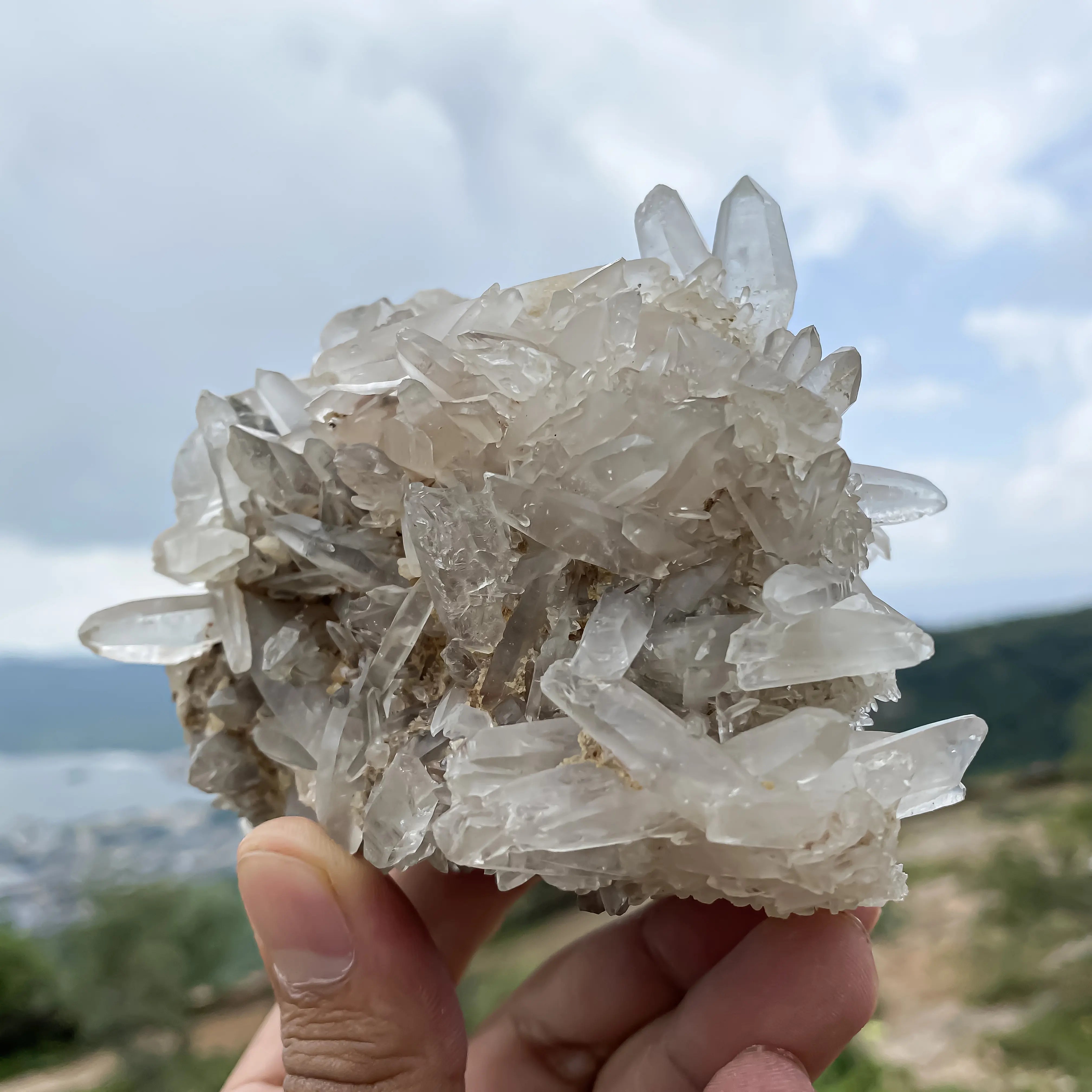 Himalayan White Quartz Cluster 695g  Natural Healing Crystal Stone