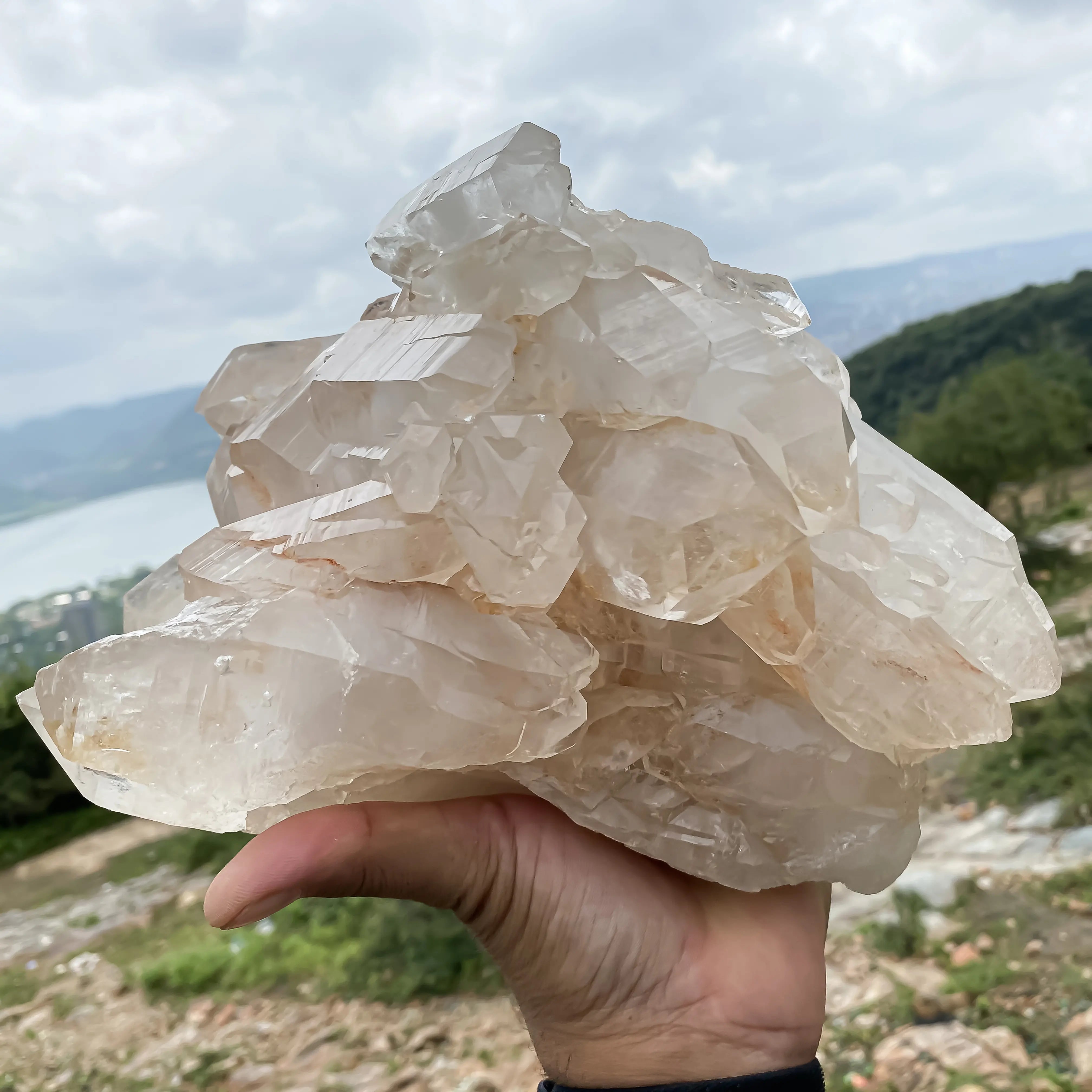 Himalayan Pink Quartz Cluster 4890 g – Natural Healing Crystal Stone