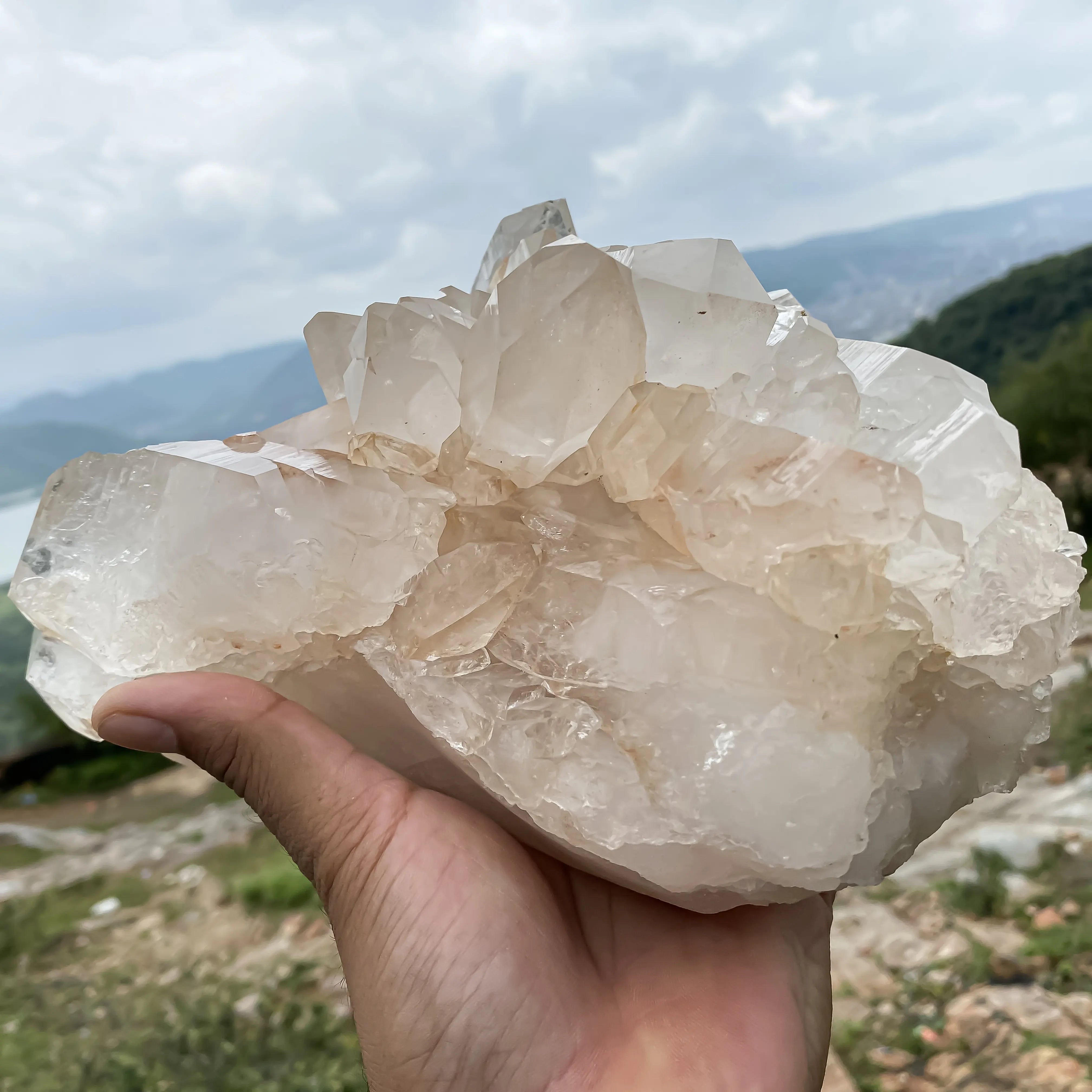 Himalayan Pink Quartz Cluster 4890 g – Natural Healing Crystal Stone