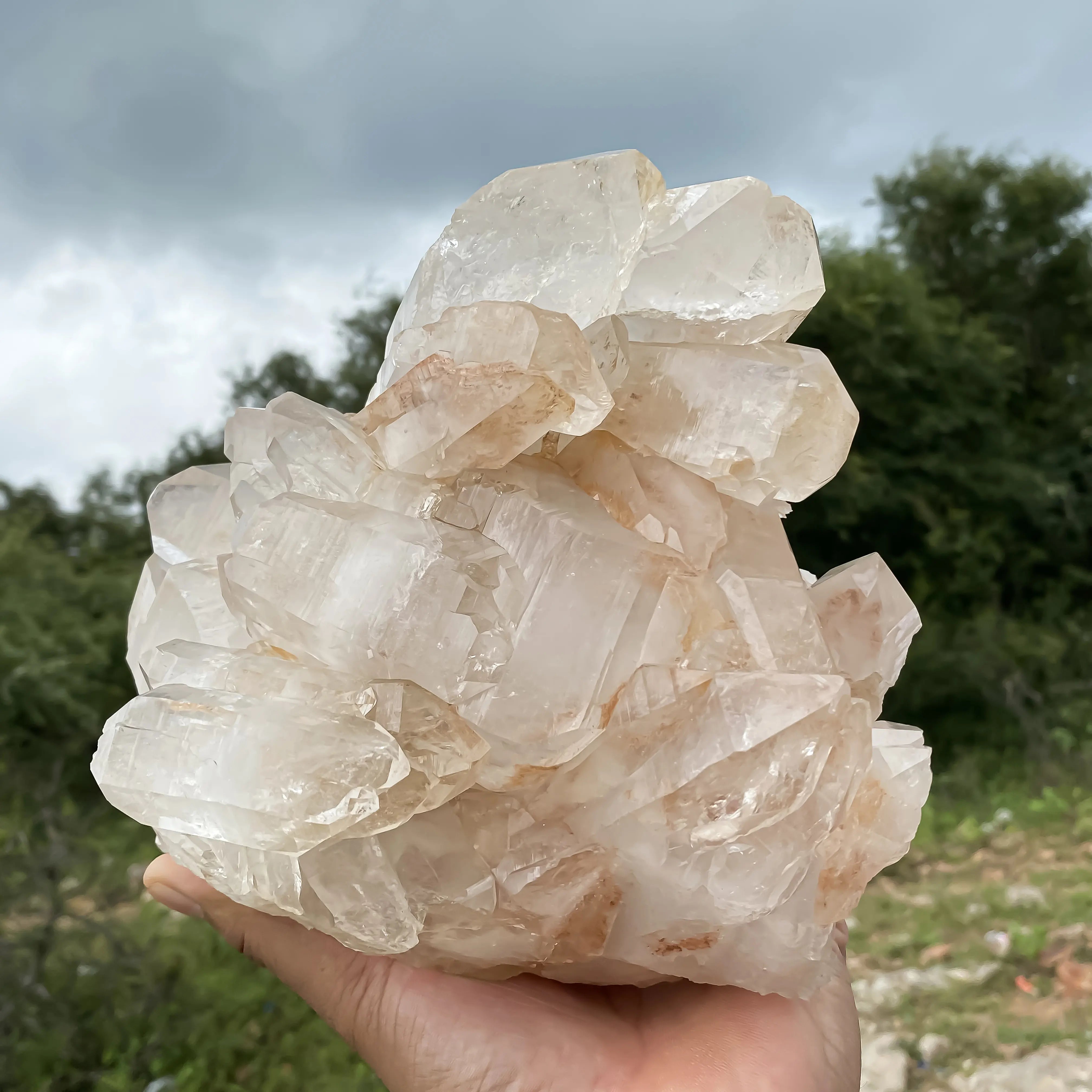 Himalayan Pink Quartz Cluster 4890 g – Natural Healing Crystal Stone