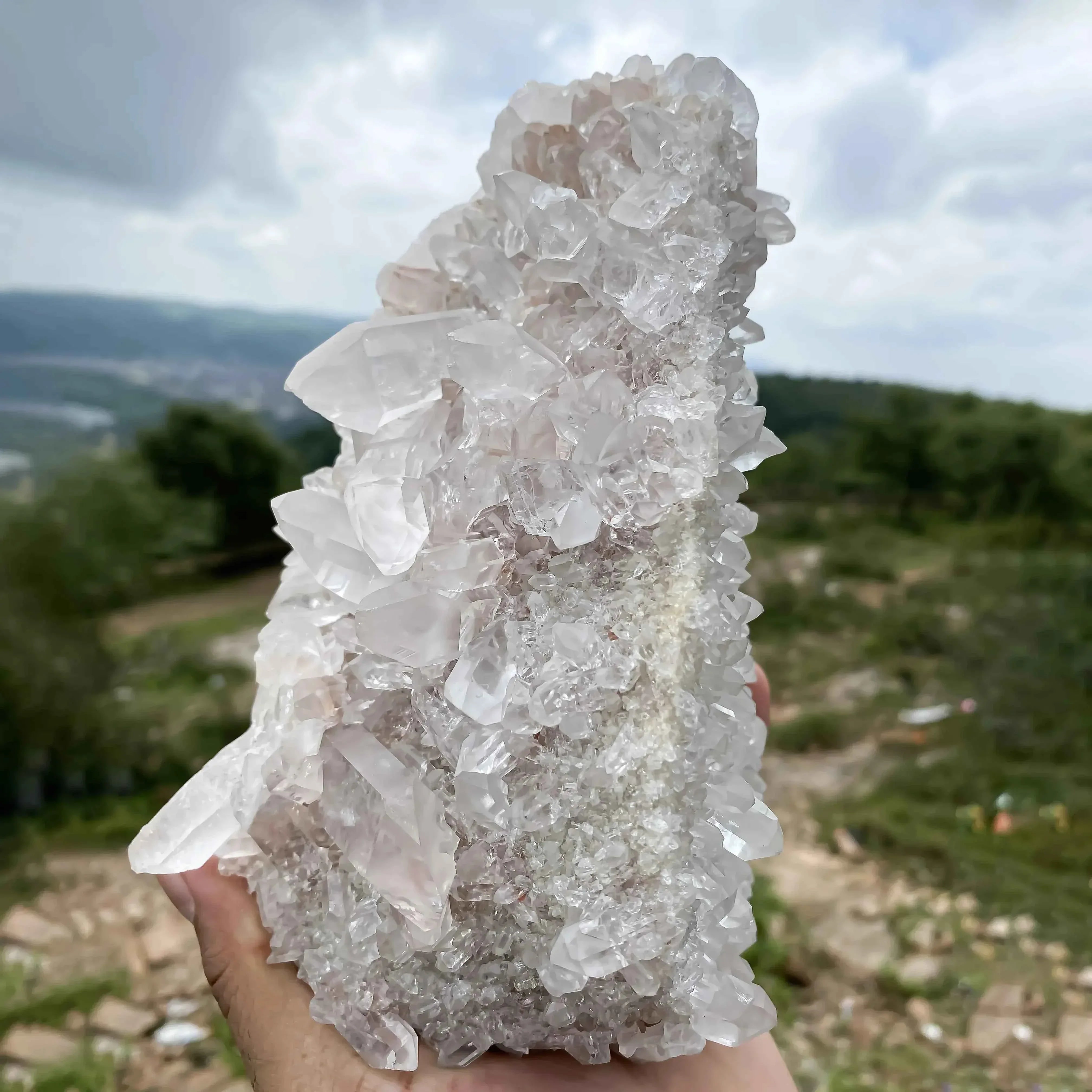 Himalayan White Quartz Cluster 1970g Natural Healing Crystal Stone for Energy and Balance Himalayan Quartz