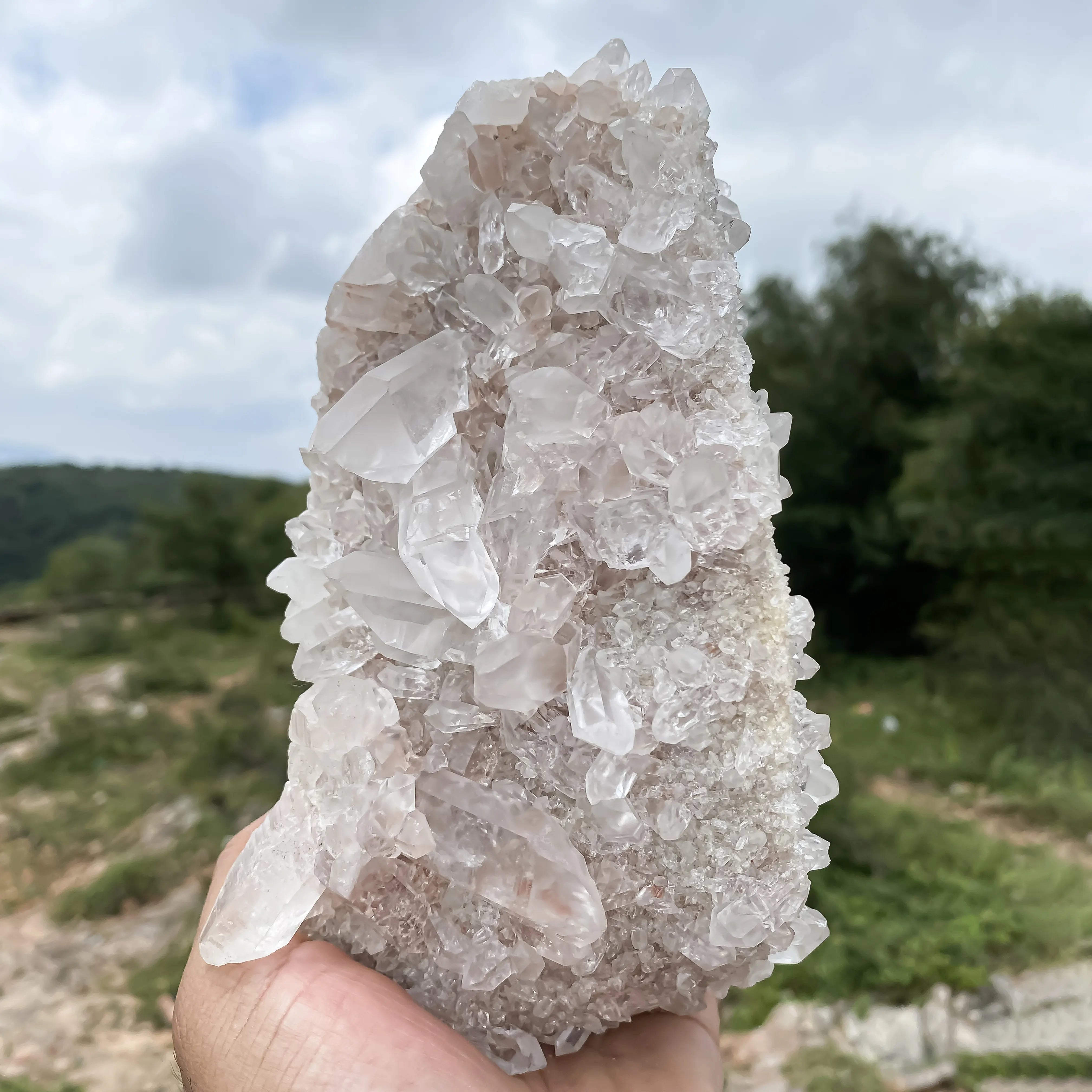 Himalayan White Quartz Cluster 1970 g  Natural Healing Crystal Stone