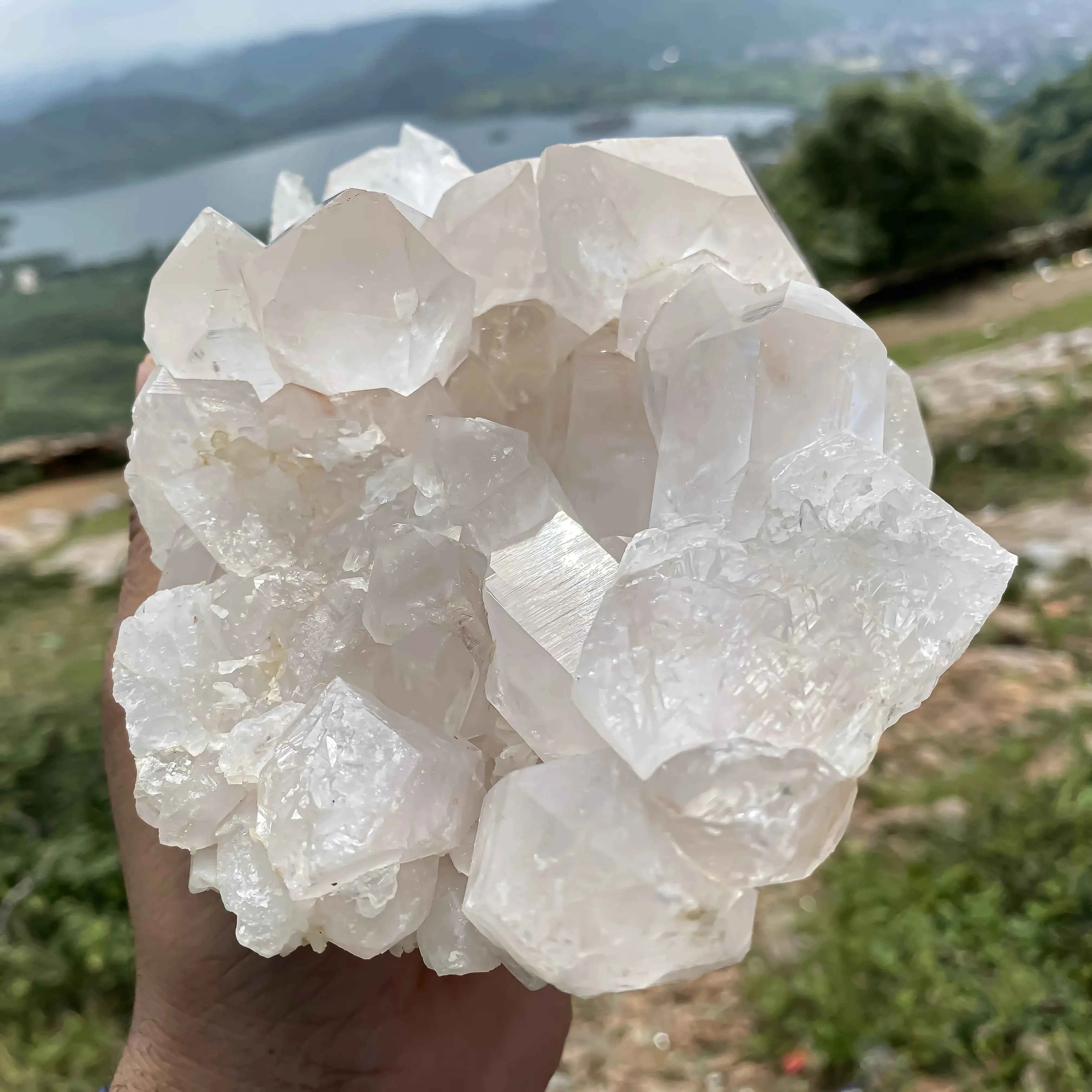 Natural Himalayan White Quartz Cluster 1890g