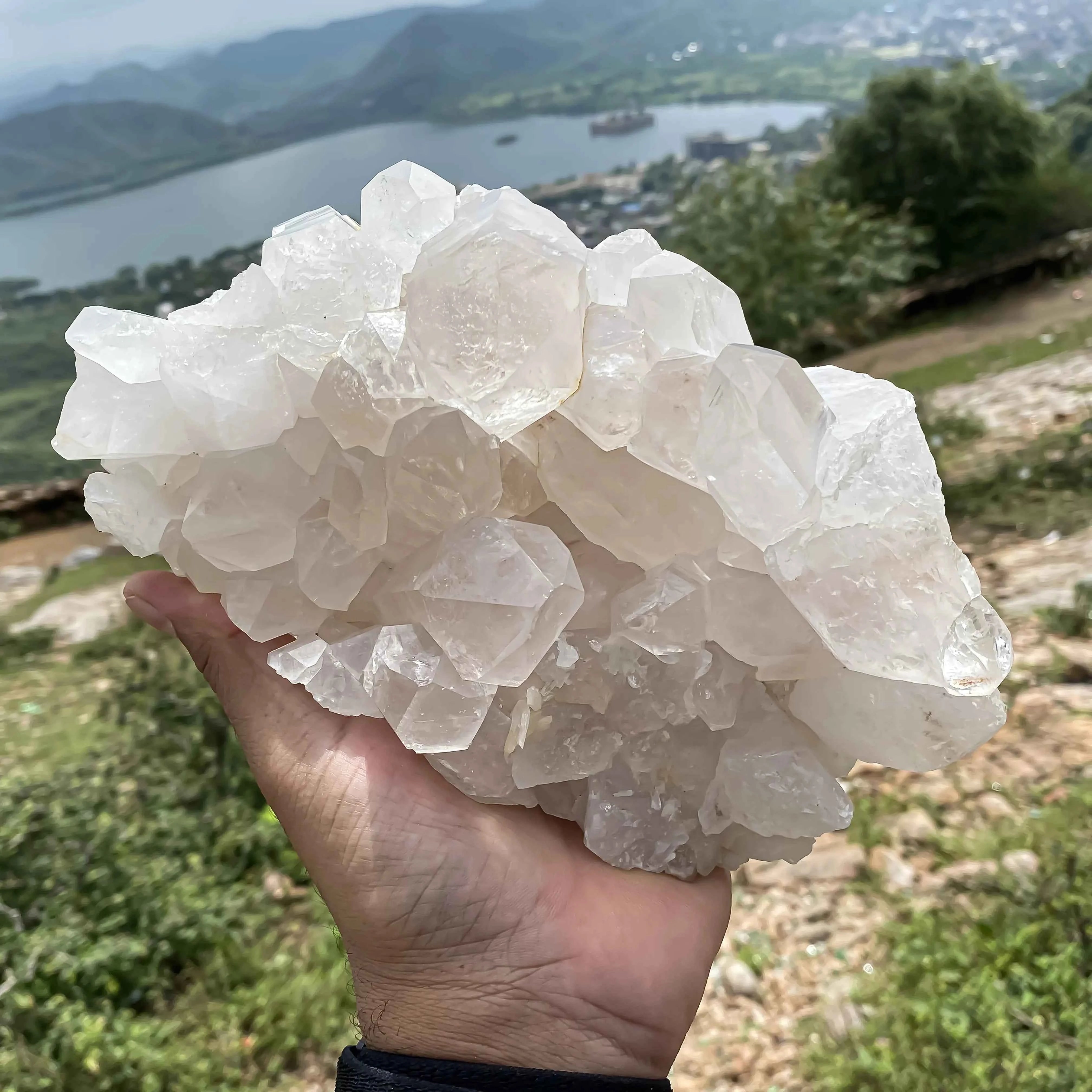 Natural Himalayan White Quartz Cluster 1890g