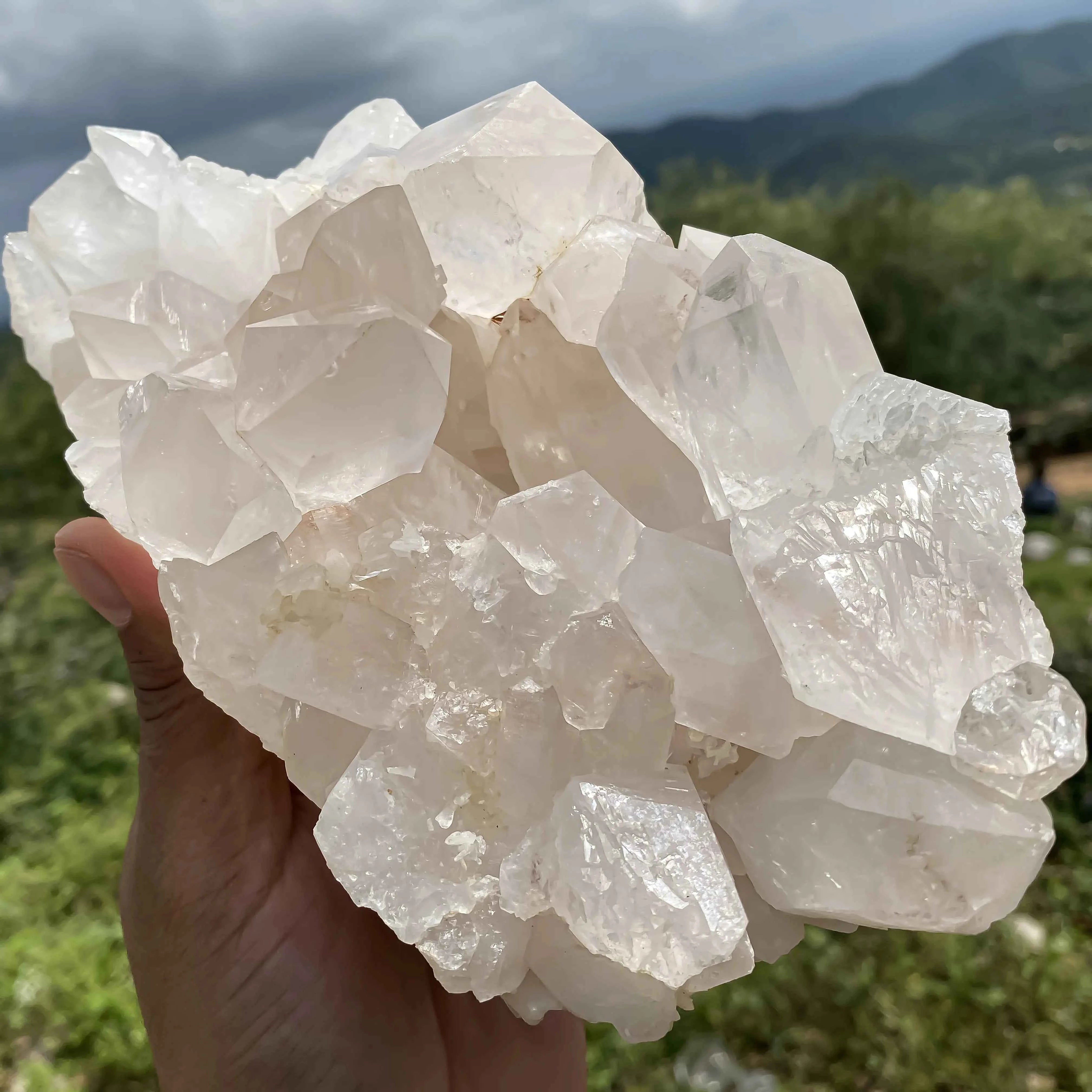 Natural Himalayan White Quartz Cluster 1890g