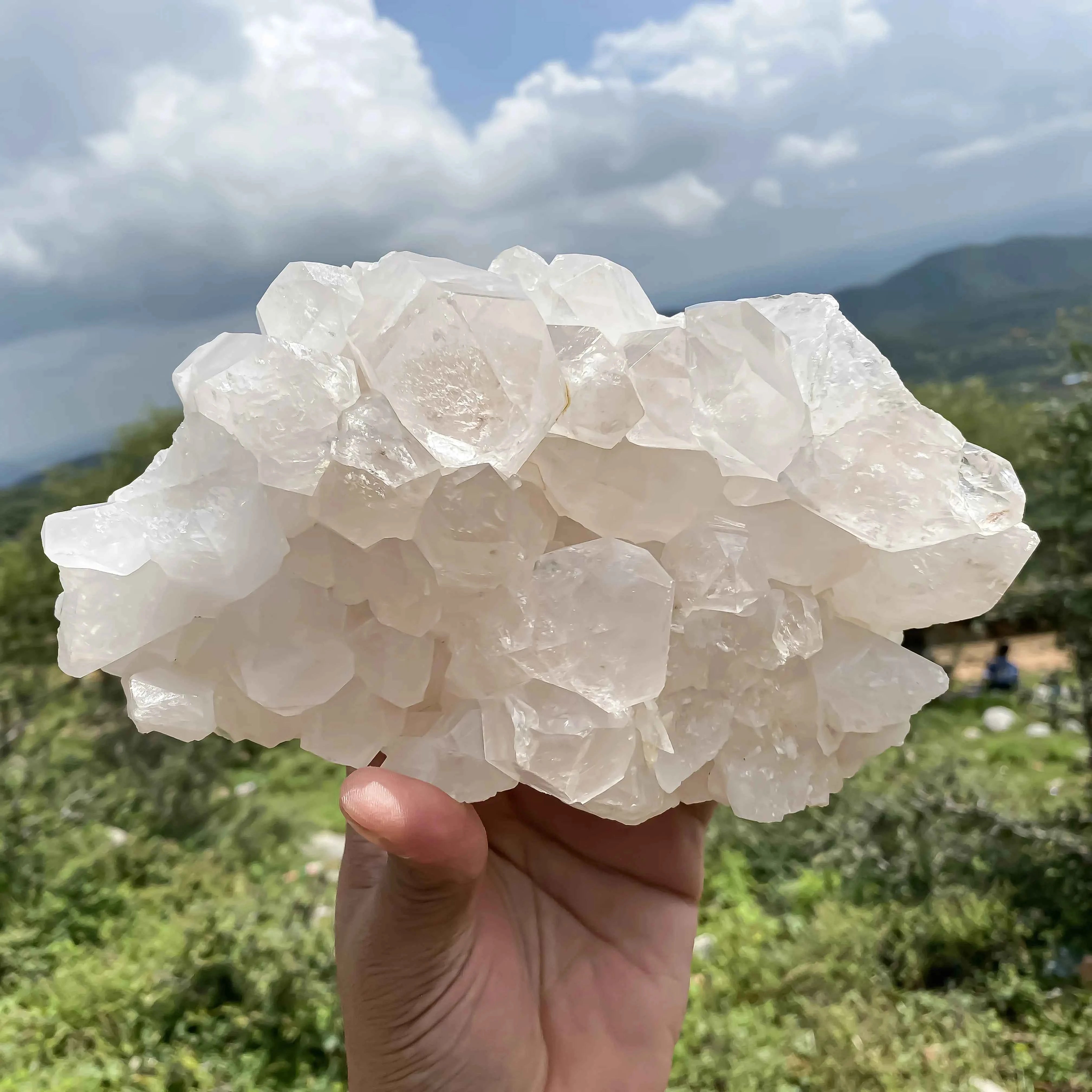 Natural Himalayan White Quartz Cluster 1890g
