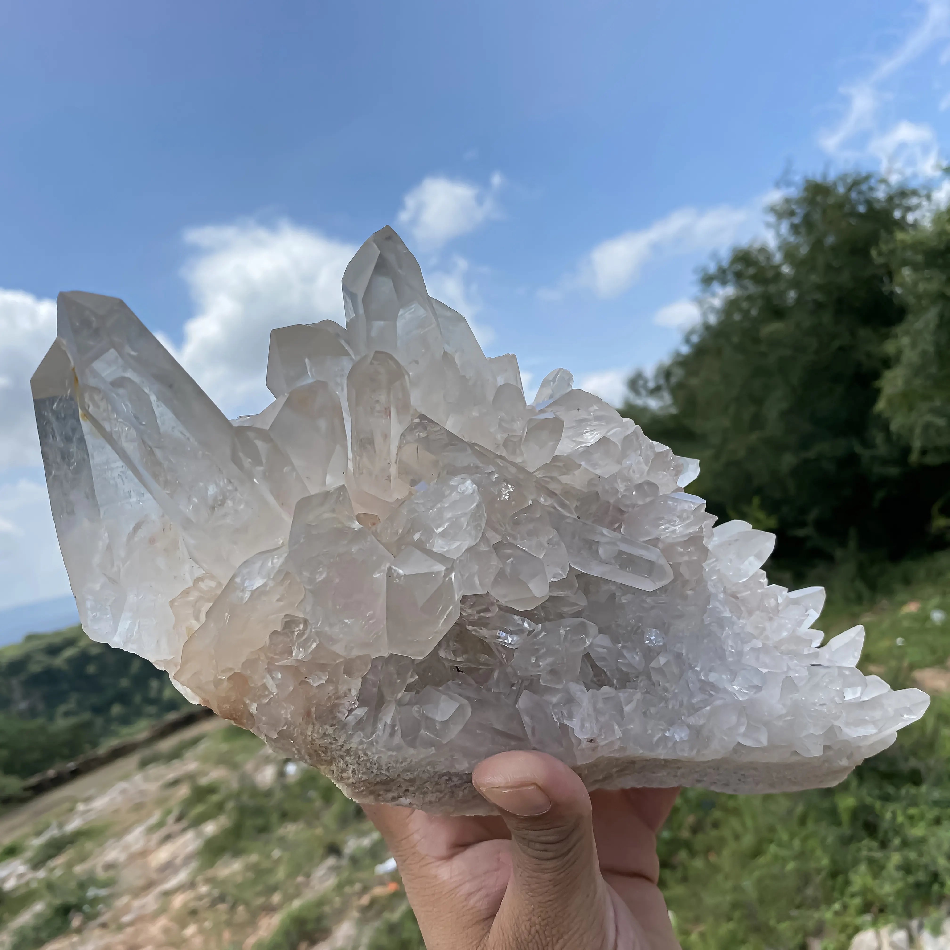 Natural Himalayan White Quartz Cluster  2360 g  Healing Stone for Meditation