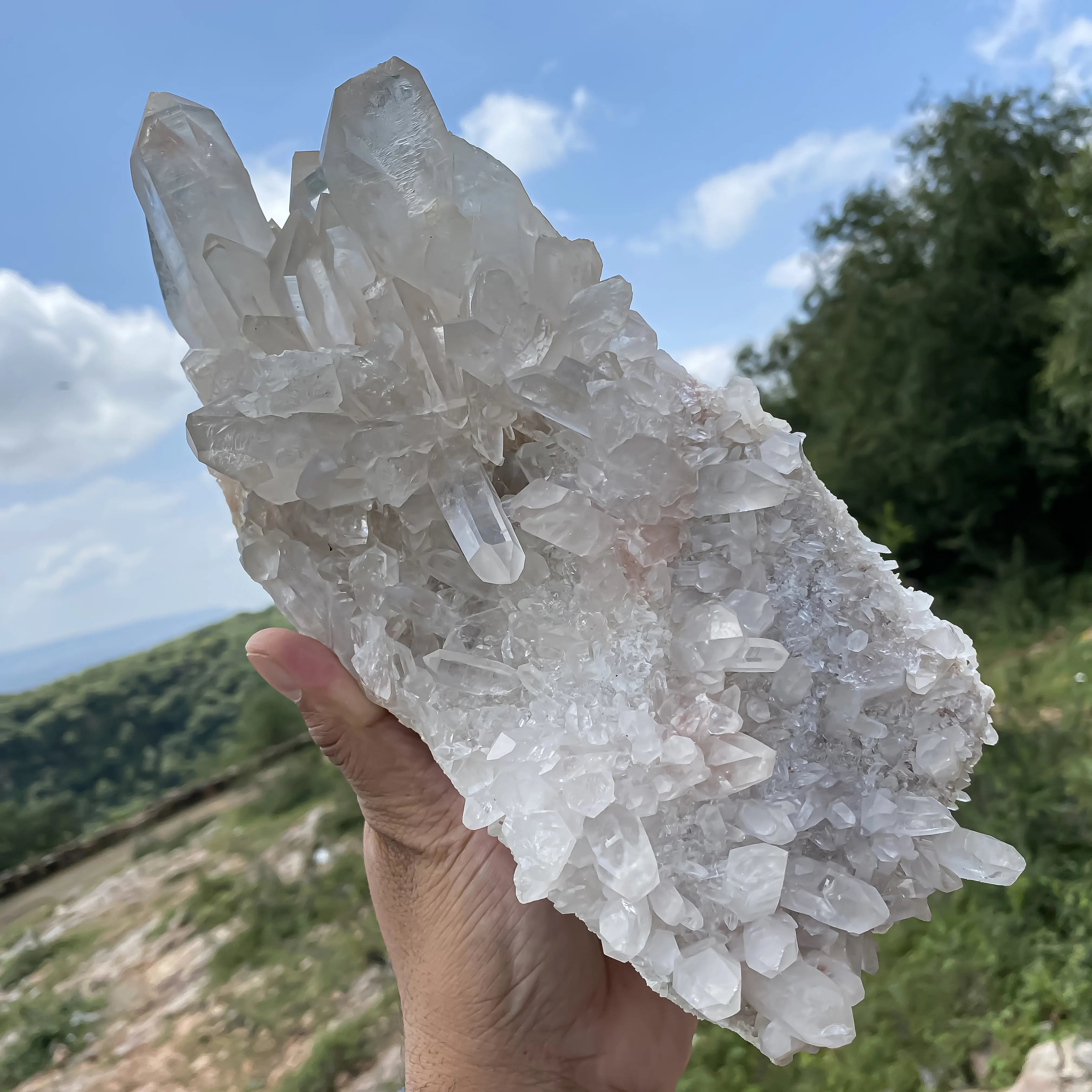 Natural Himalayan White Quartz Cluster  2360 g  Healing Stone for Meditation