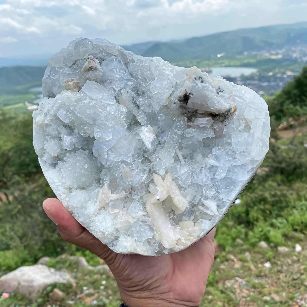 Natural White Apophyllite 2770gm - Healing Crystal for Energy and Clarity Zeolite