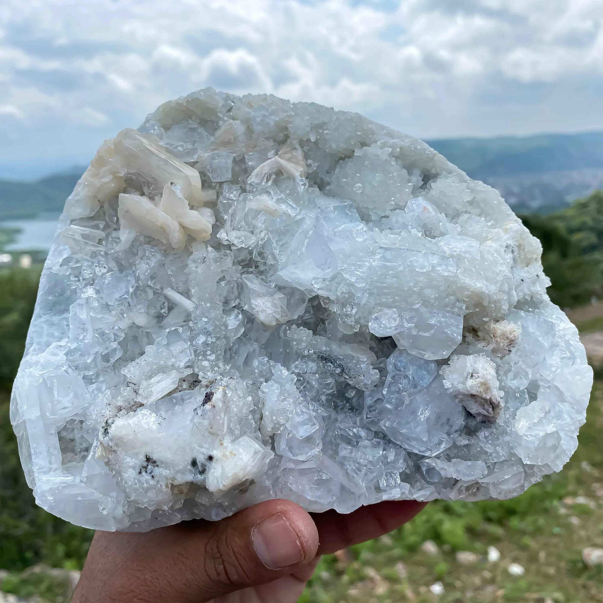 Natural White Apophyllite 2770gm - Healing Crystal for Energy and Clarity Zeolite