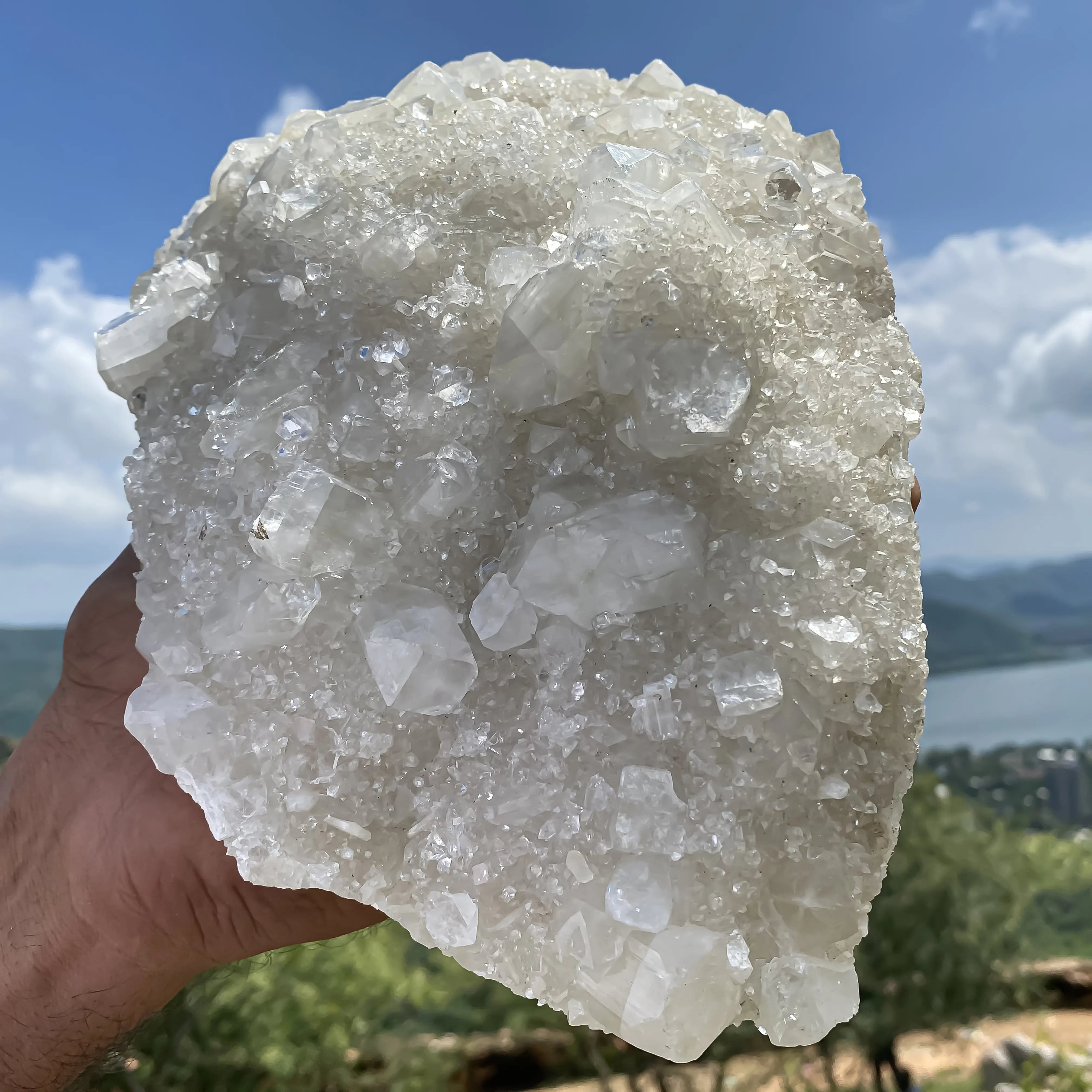 Natural White Apophyllite 3965g