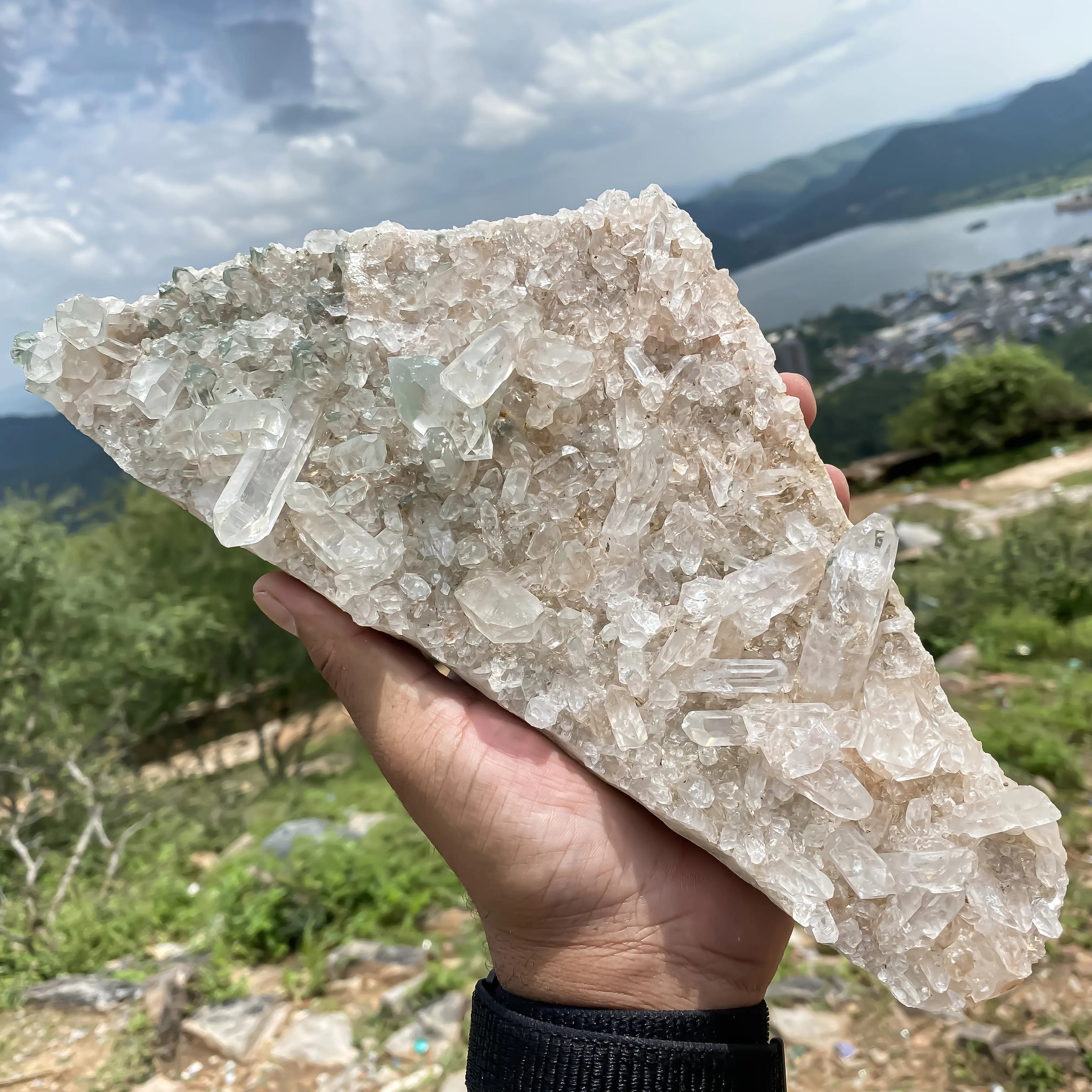 Natural Himalayan Pink Quartz Cluster – 1895 g  Raw Crystal Points