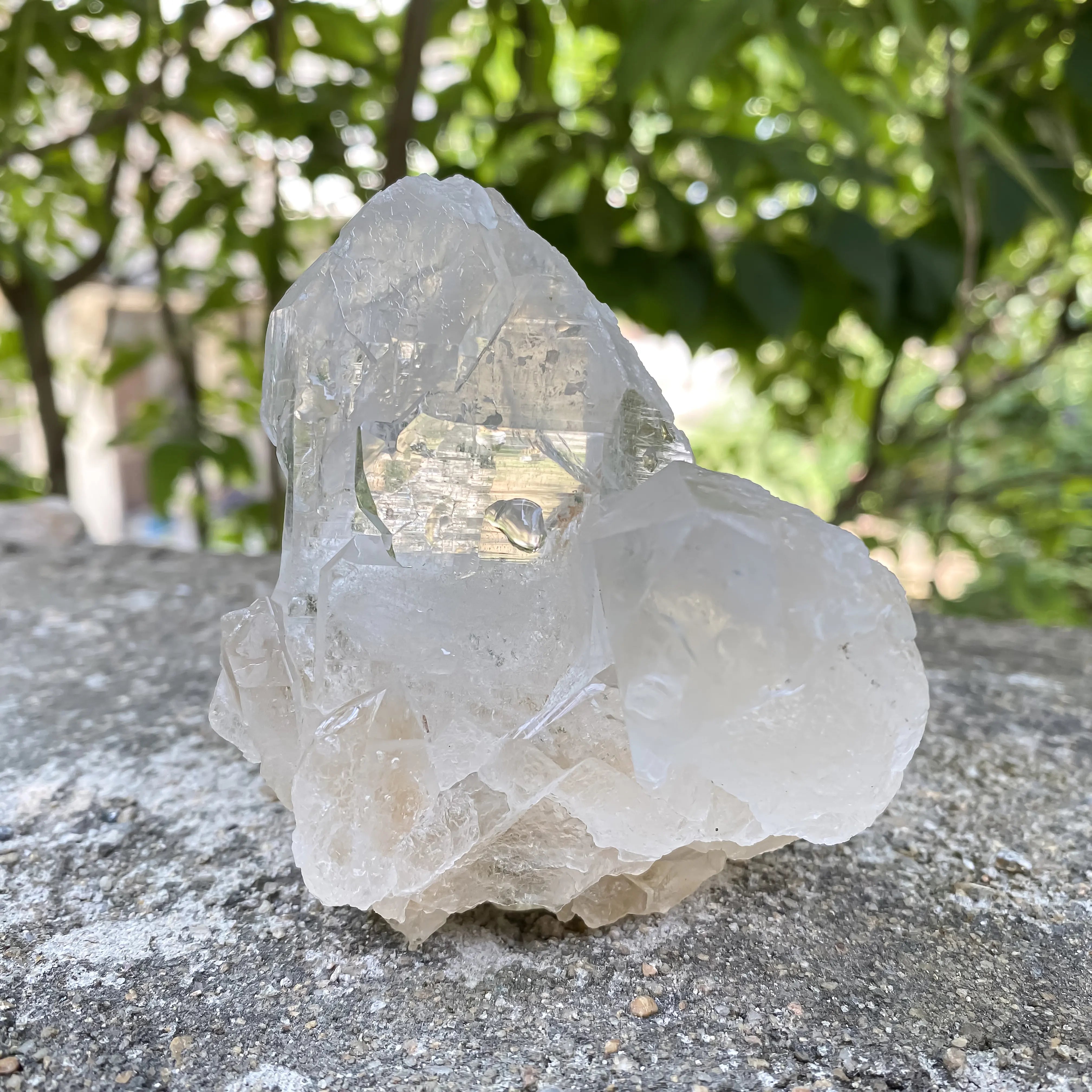 Natural Himalayan White Quartz Cluster – 406 g Healing Crystal