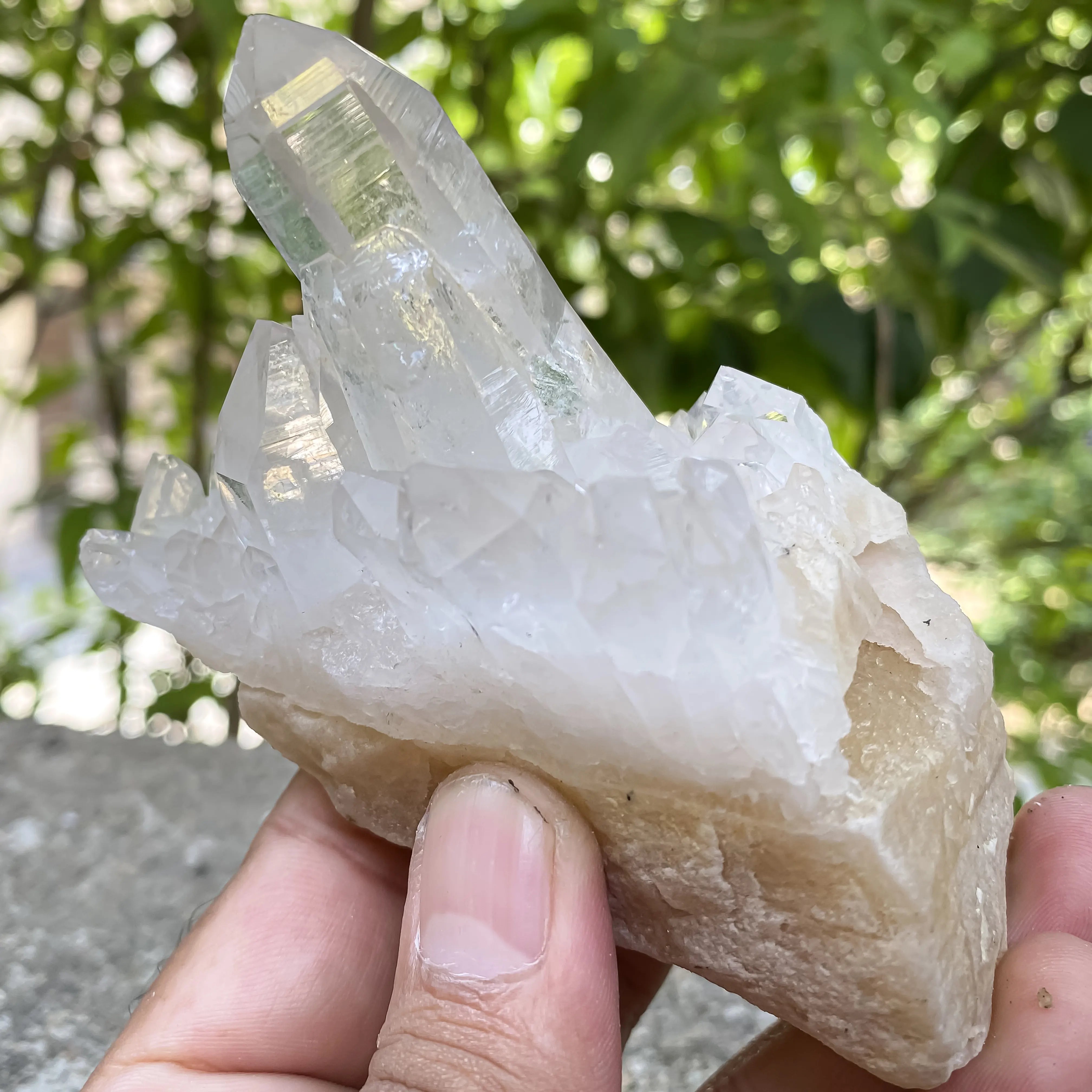 Natural Himalayan White Quartz Cluster 320g Master Healer Crystal