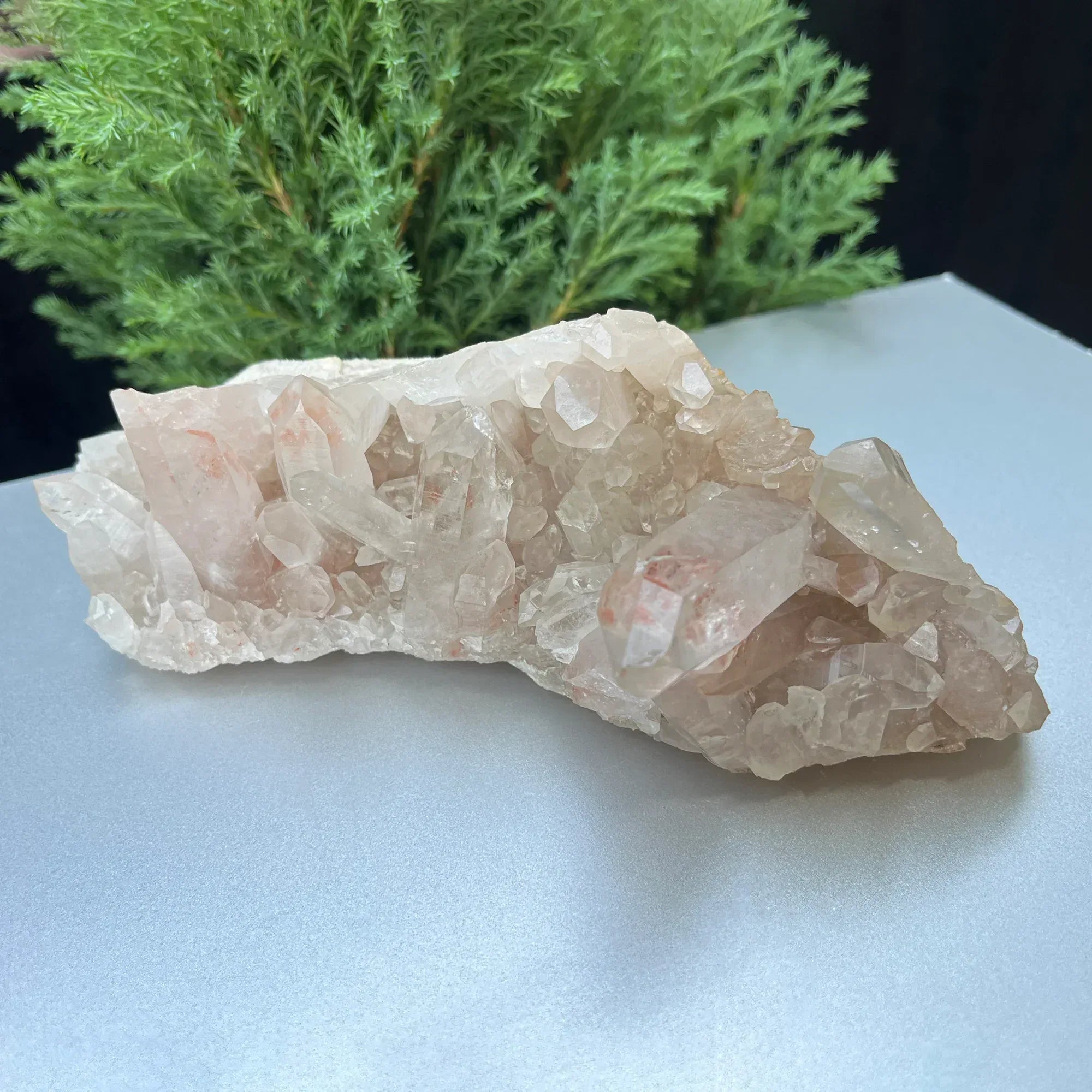 Natural Himalayan Pink Quartz Cluster 885g – Healing Crystal Himalayan Quartz