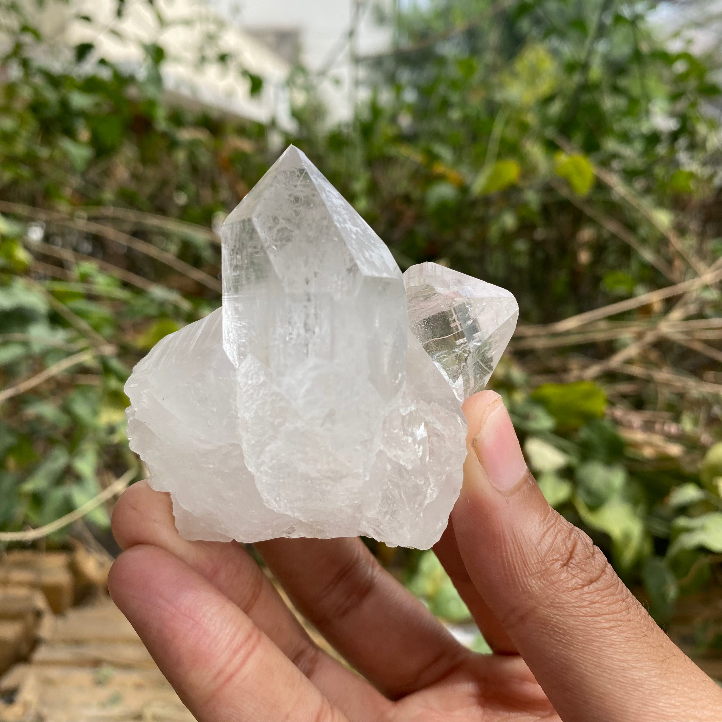Natural white Himalayan Quartz crystal cluster, 130g raw healing stone mineral specimen for home décor and spiritual healing.