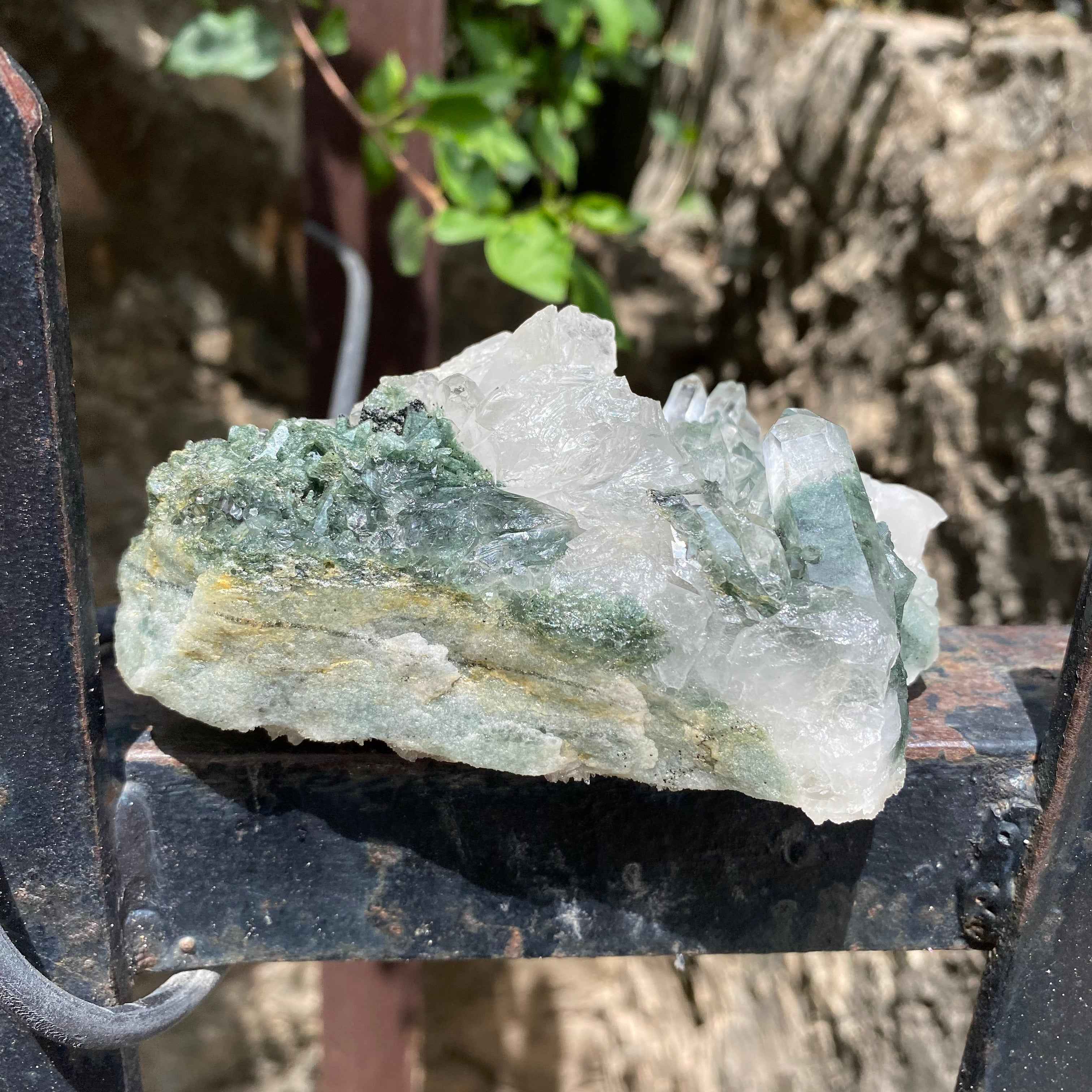 Himalayan Green Chlorite Quartz Crystal Cluster Healing Himalayan Display Energy Stone Piece