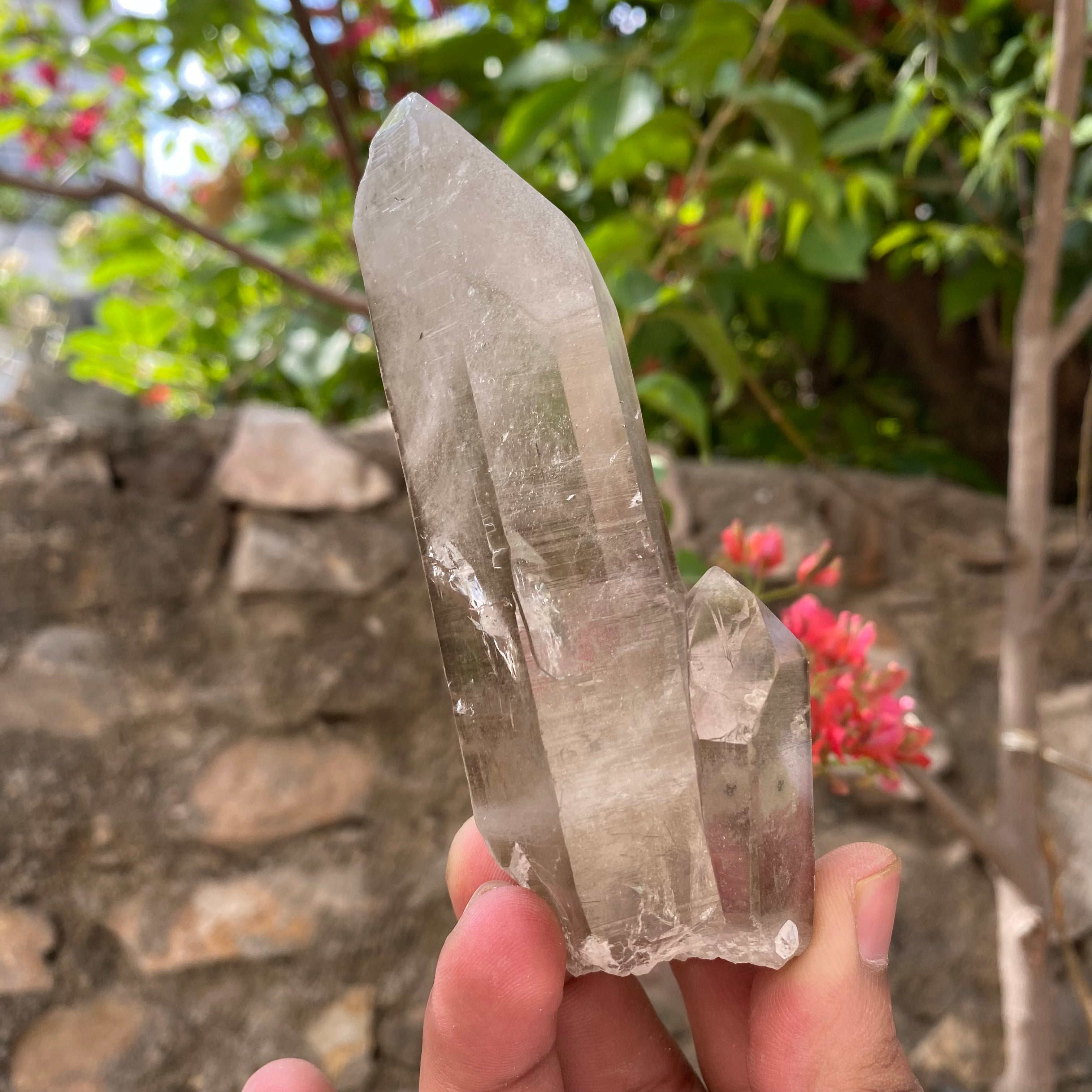 Natural Himalayan White Quartz Crystal Cluster Healing Energy Display Specimen for Meditation Home Décor Crystal Healing and Energy Cleansing