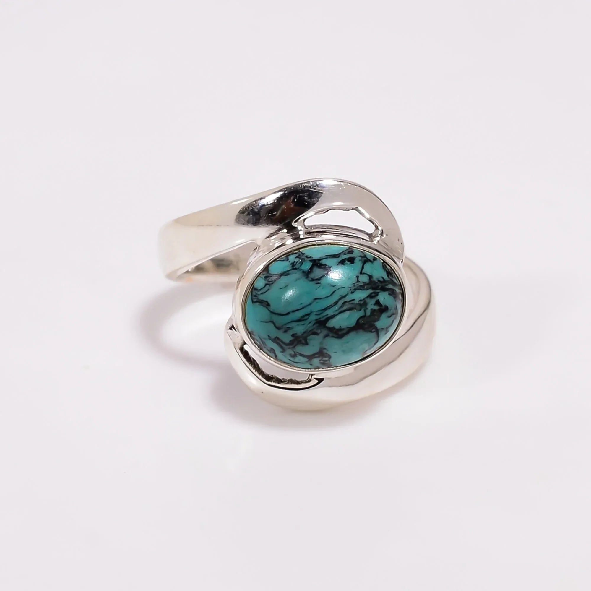 Boho Turquoise Ring in 925 Sterling Silver Oval Cabochon Design