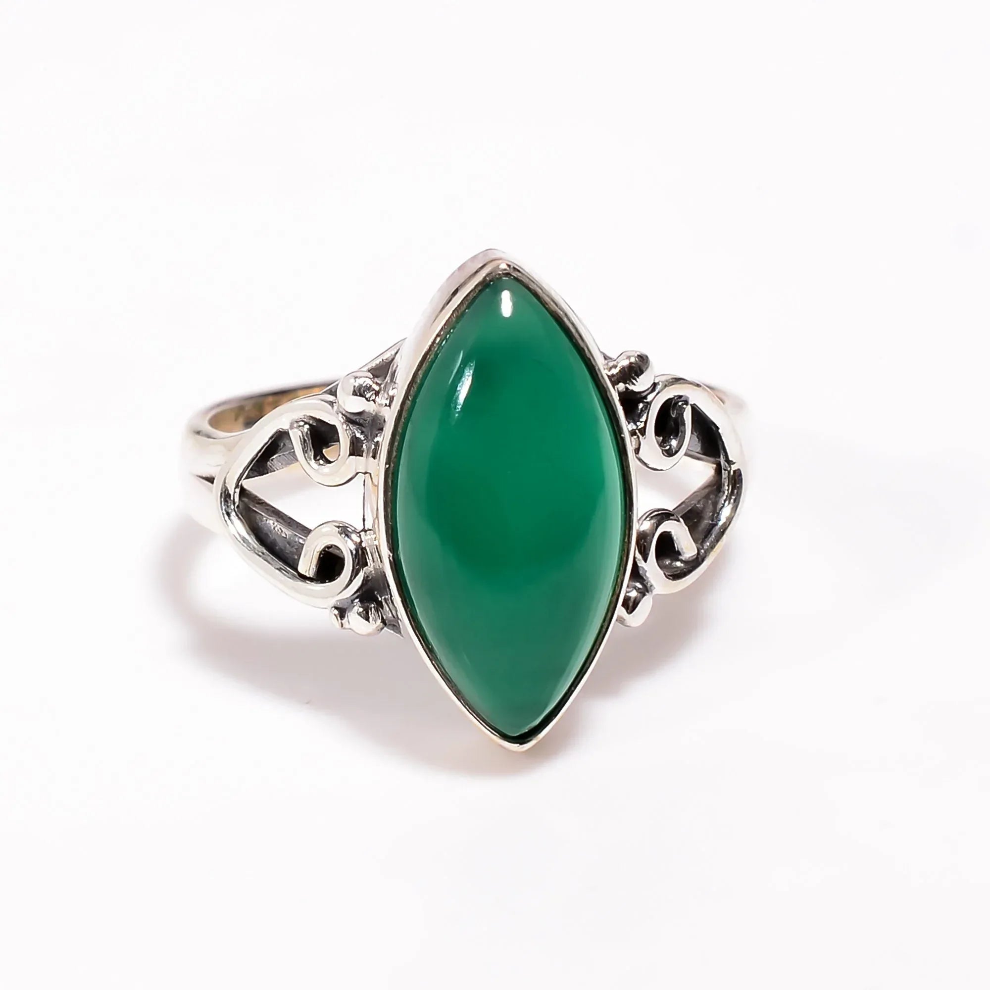 Green Onyx Ring: 925 Sterling Silver, Marquise Cabochon Gemstone