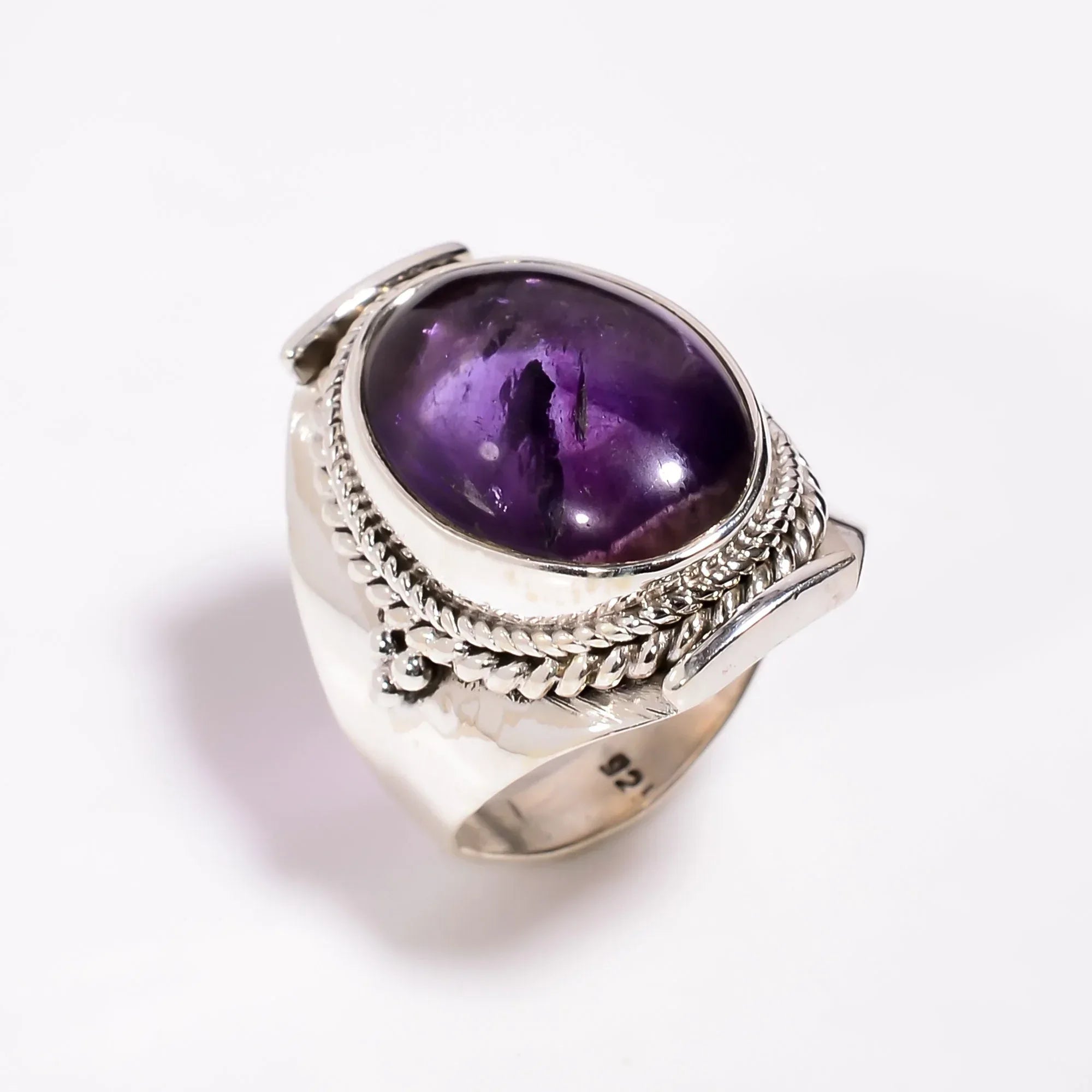 Handmade Amethyst Gemstone Ring: 925 Sterling Silver Jewelry