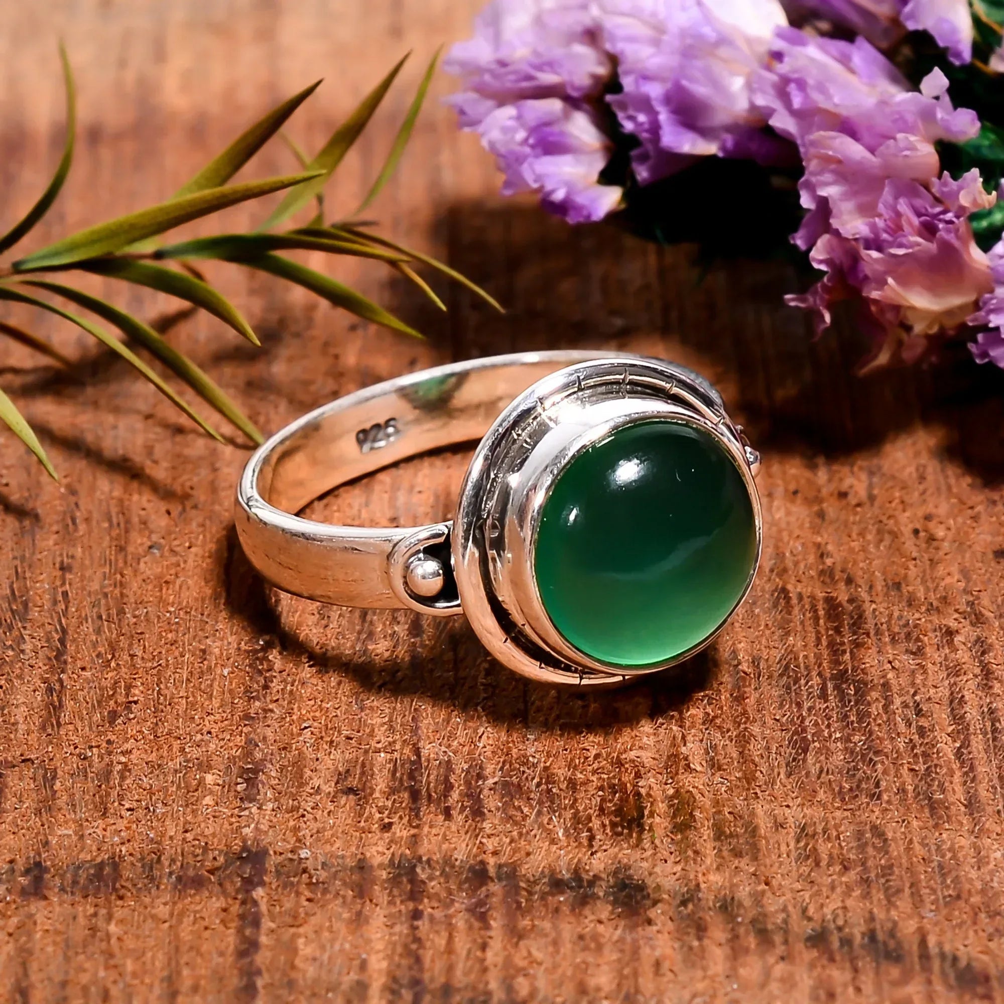 Green Onyx Sterling Silver Ring: Natural Gemstone, Healing Jewelry