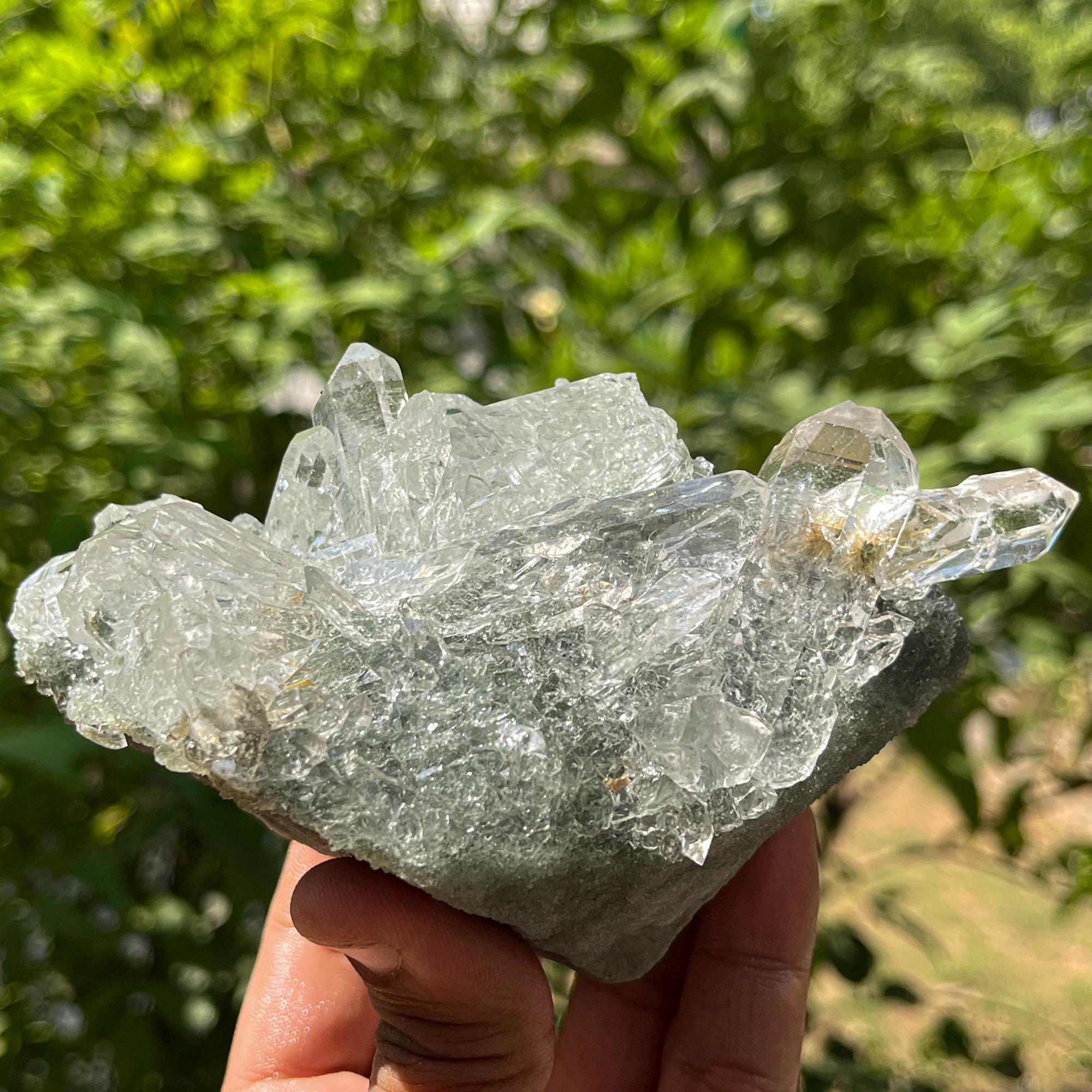 615gm Chlorite Quartz Crystal Cluster, Natural Rough Healing Stone, Chlorite Included Quartz, Raw Mineral Specimen for Home Decor