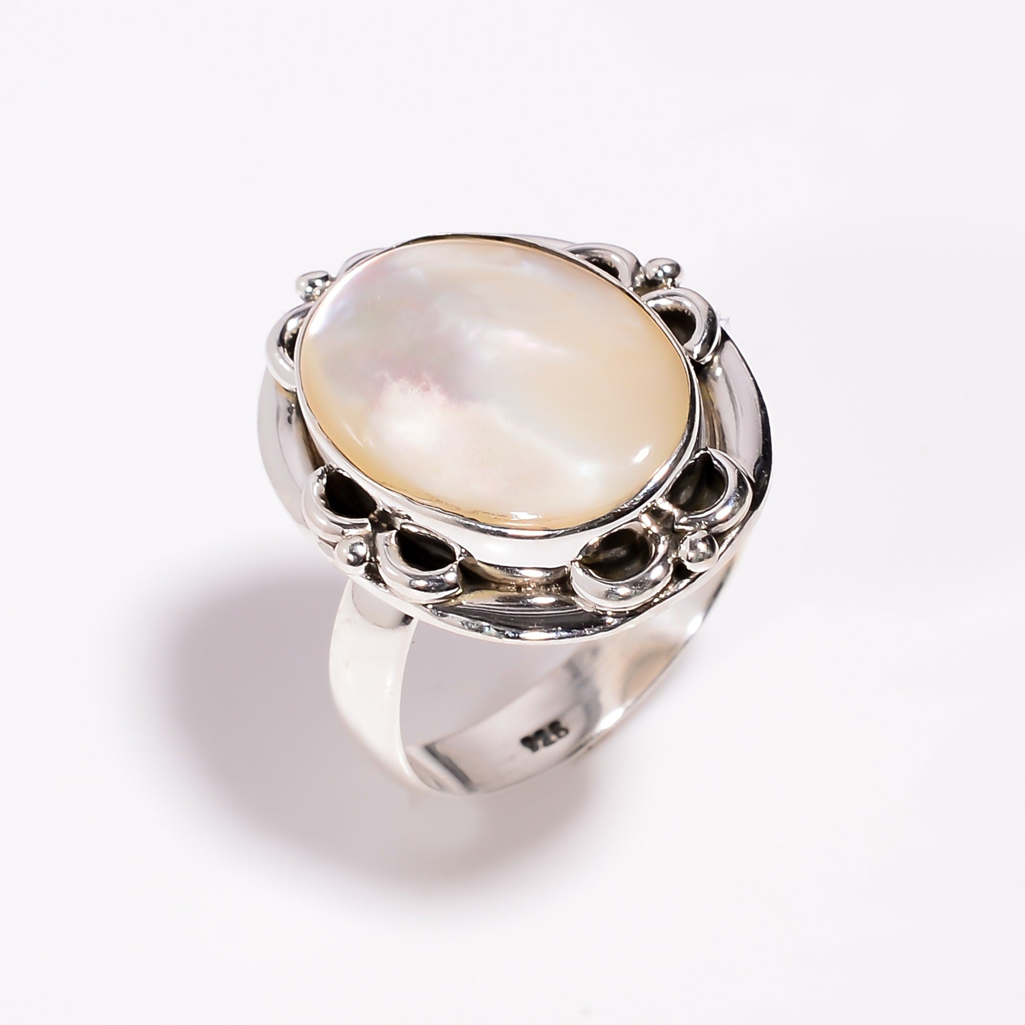 Pearl Statement Ring: Oval Cabochon, 925 Sterling Silver