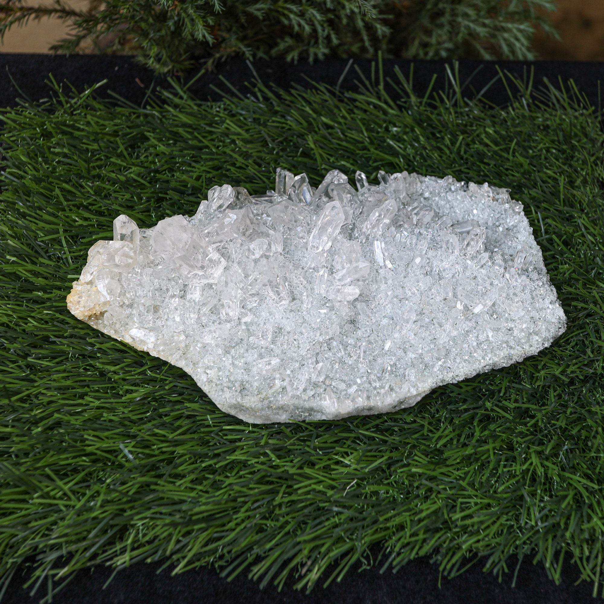 Green Chlorite Quartz Crystal Cluster: Healing Reiki Stone 560gm