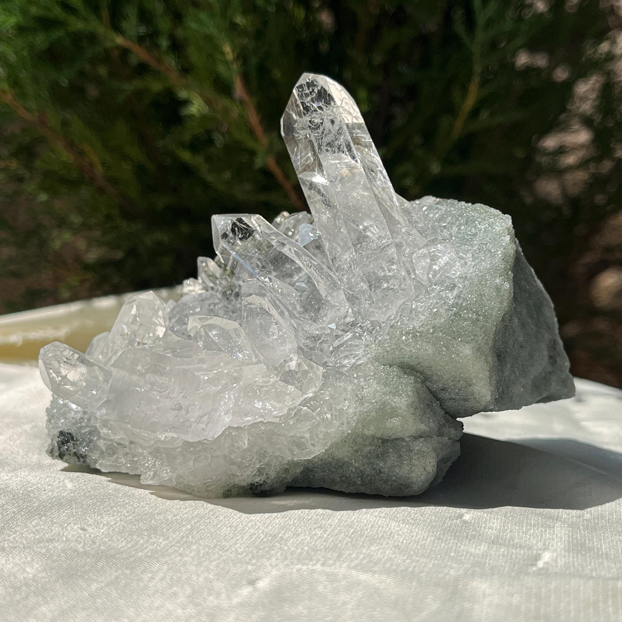 Natural Green Chlorite Quartz Crystal 440gm Himalayan Manihar Cluster Raw Pointed Specimen Rough Cluster