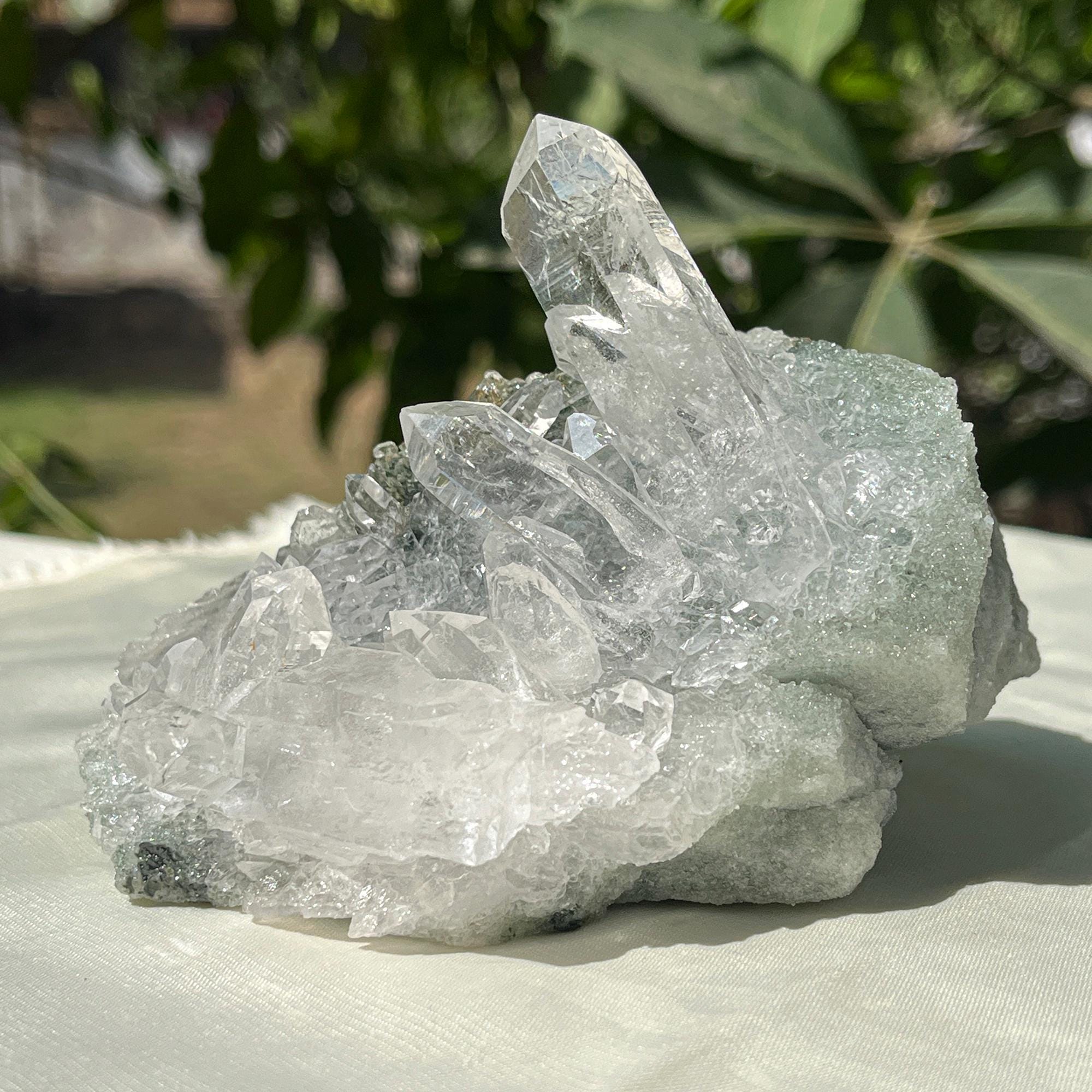 Natural Green Chlorite Quartz Crystal 440gm Himalayan Manihar Cluster Raw Pointed Specimen Rough Cluster