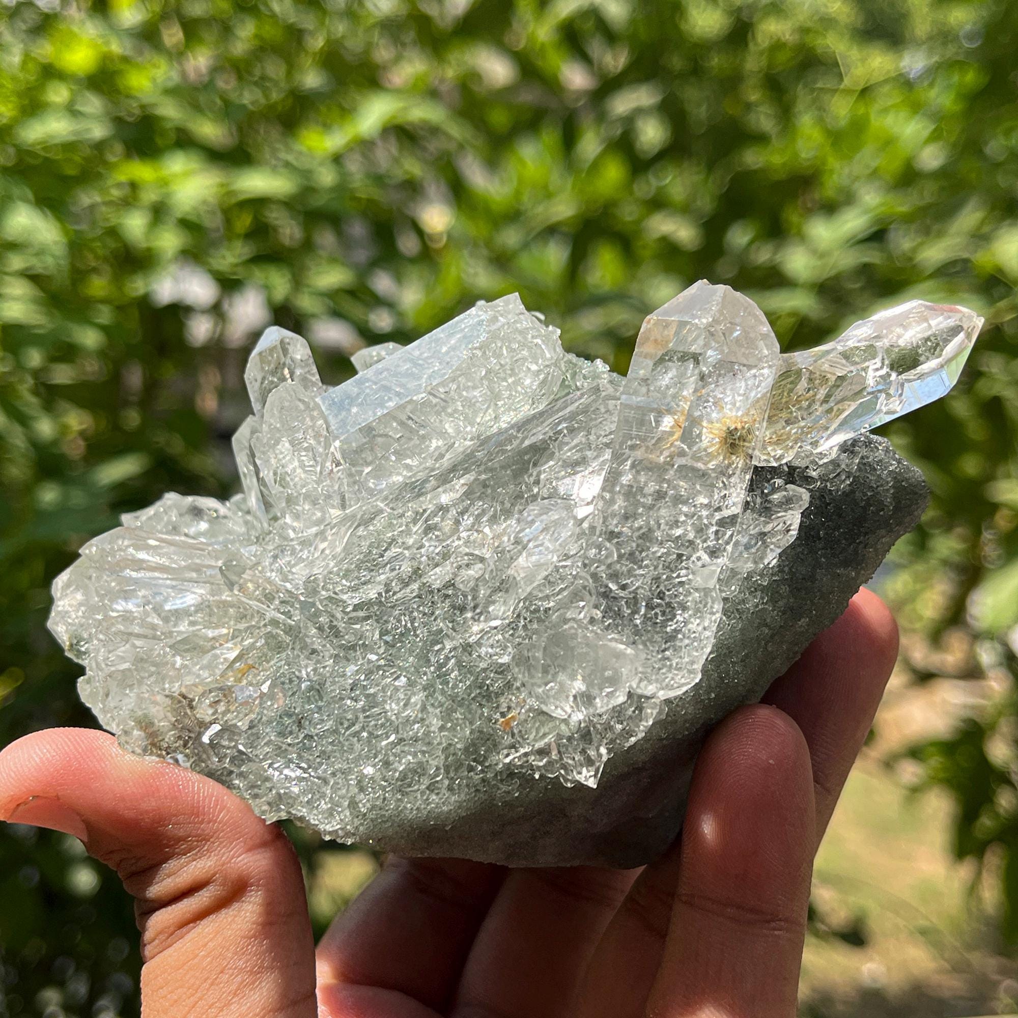 615gm Chlorite Quartz Crystal Cluster, Natural Rough Healing Stone, Chlorite Included Quartz, Raw Mineral Specimen for Home Decor