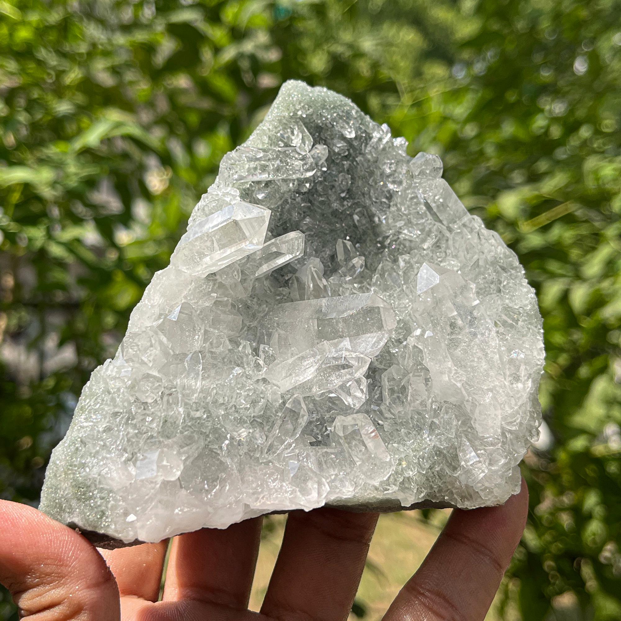 Natural Self-Standing Green Chlorite Quartz Crystal 525gm Manihar Cluster Raw Pointed Specimen | Mineral Rough Healing