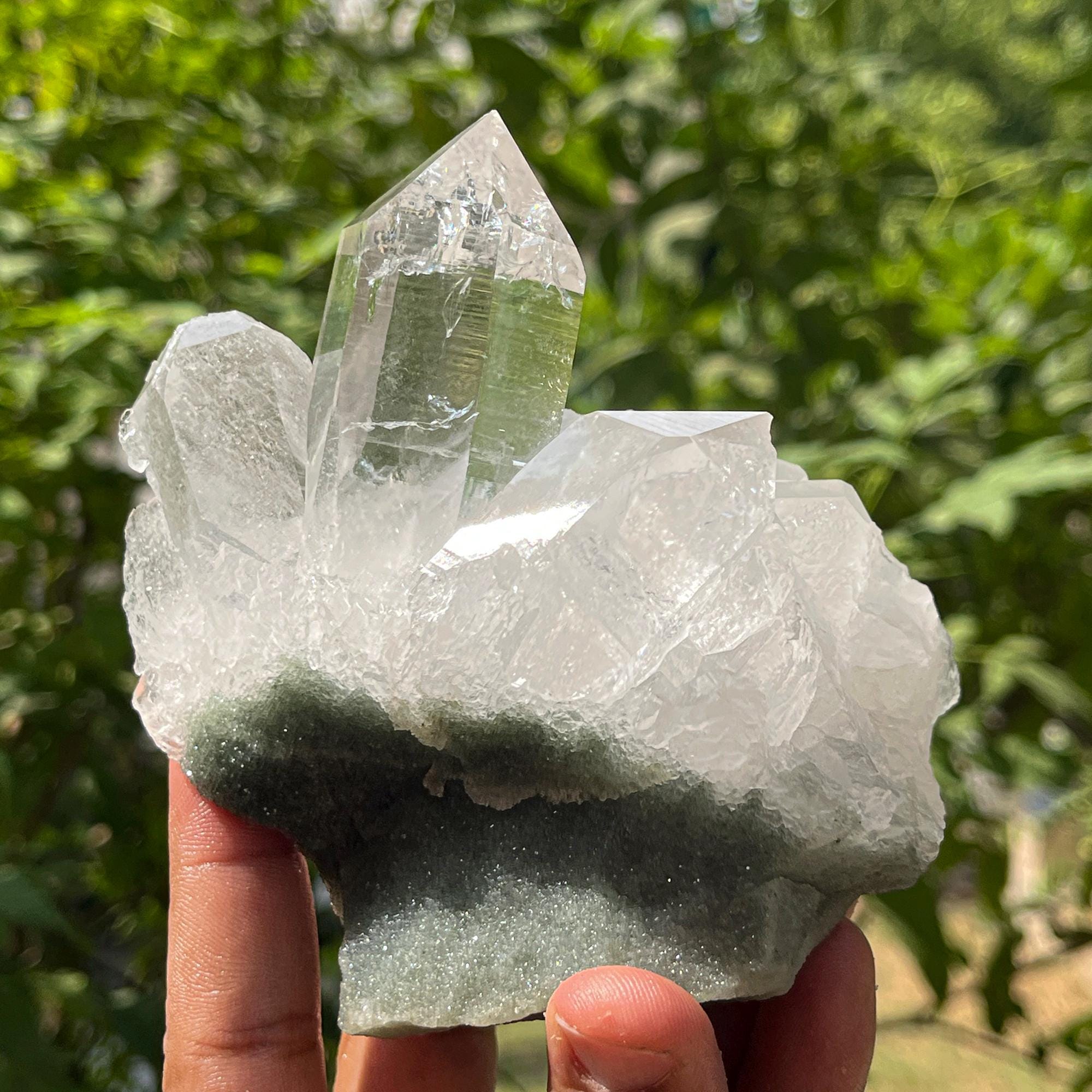 Green Chlorite Quartz Crystal Cluster: Natural Healing Stone 620gm