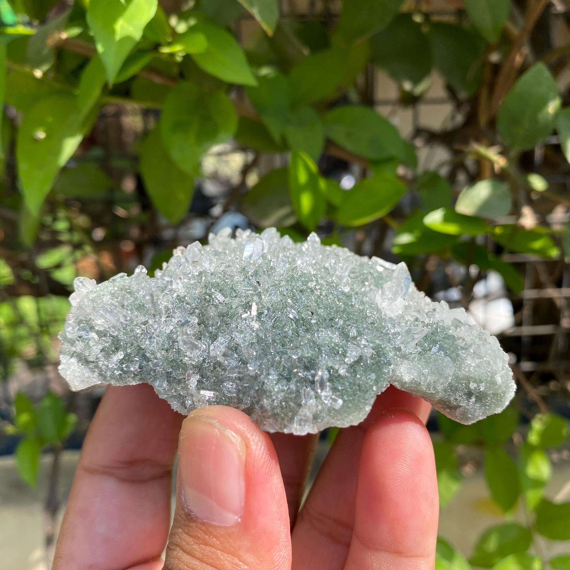 Green Chlorite Quartz Crystal Cluster: Healing Stone for Meditation 115gm