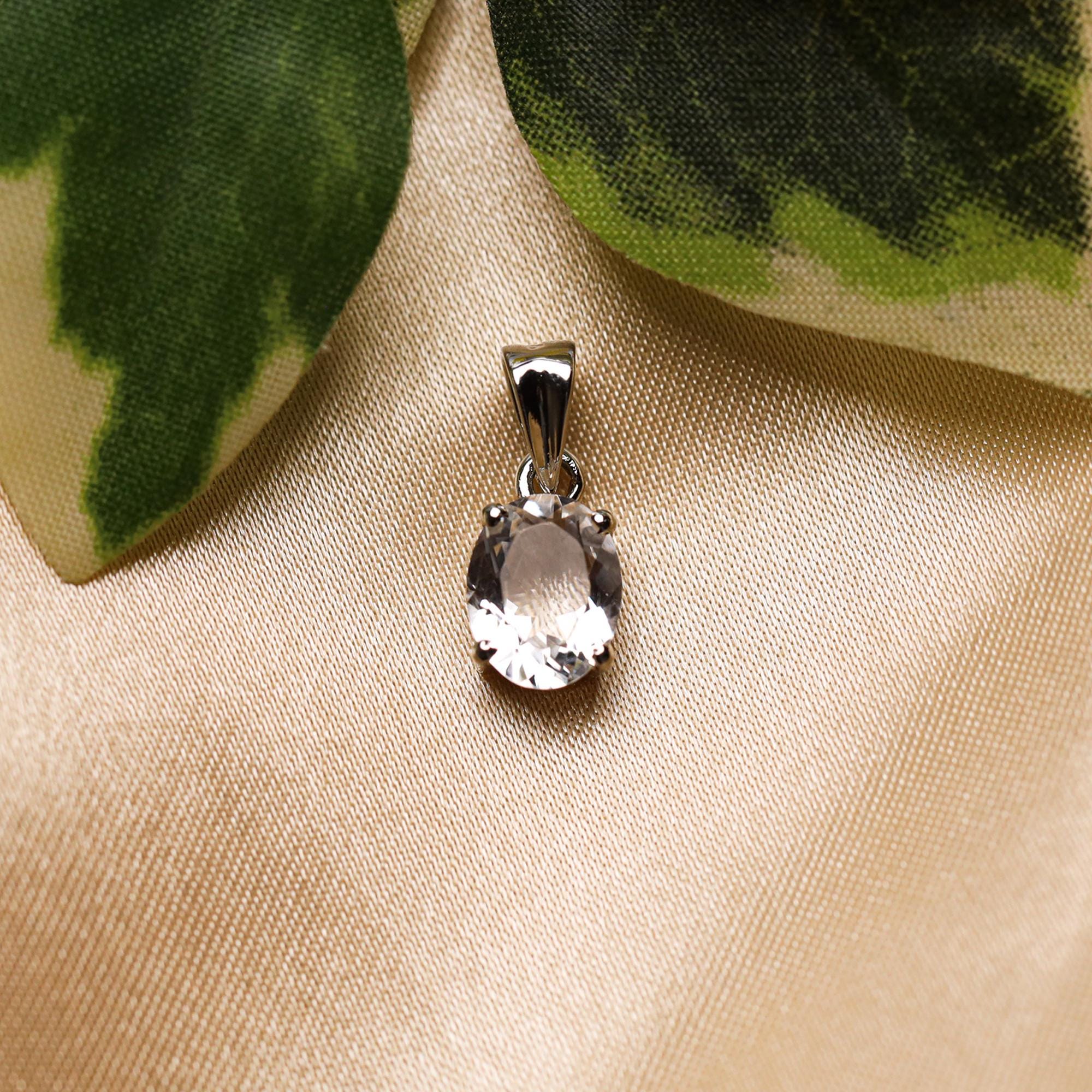 AAA Petalite 925 Sterling Silver Pendant - 7x9mm Oval Gemstone