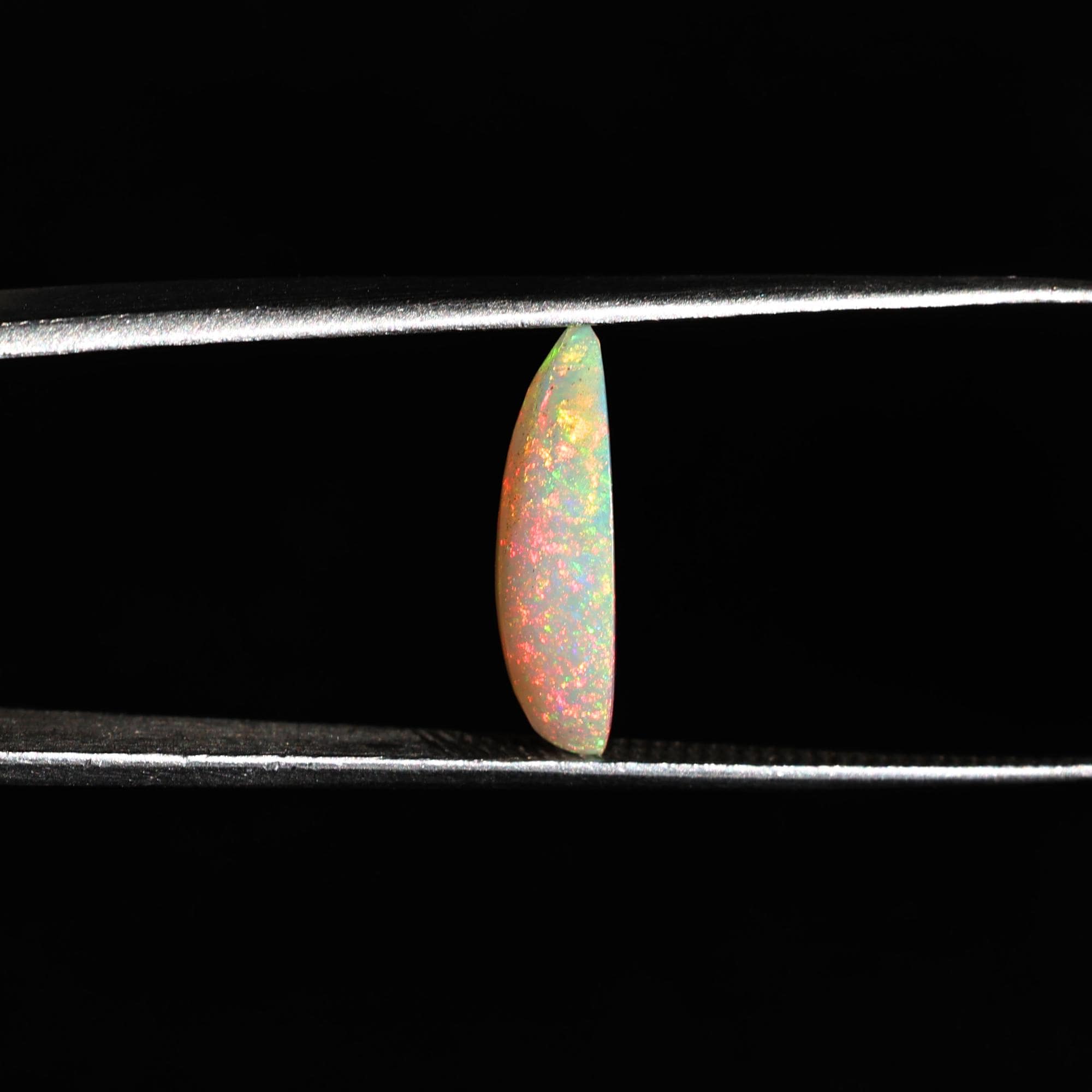 Pink Fire Ethiopian Opal Cabochon: 2 Carat Pear-Shaped Gemstone (7.00x15.00mm)