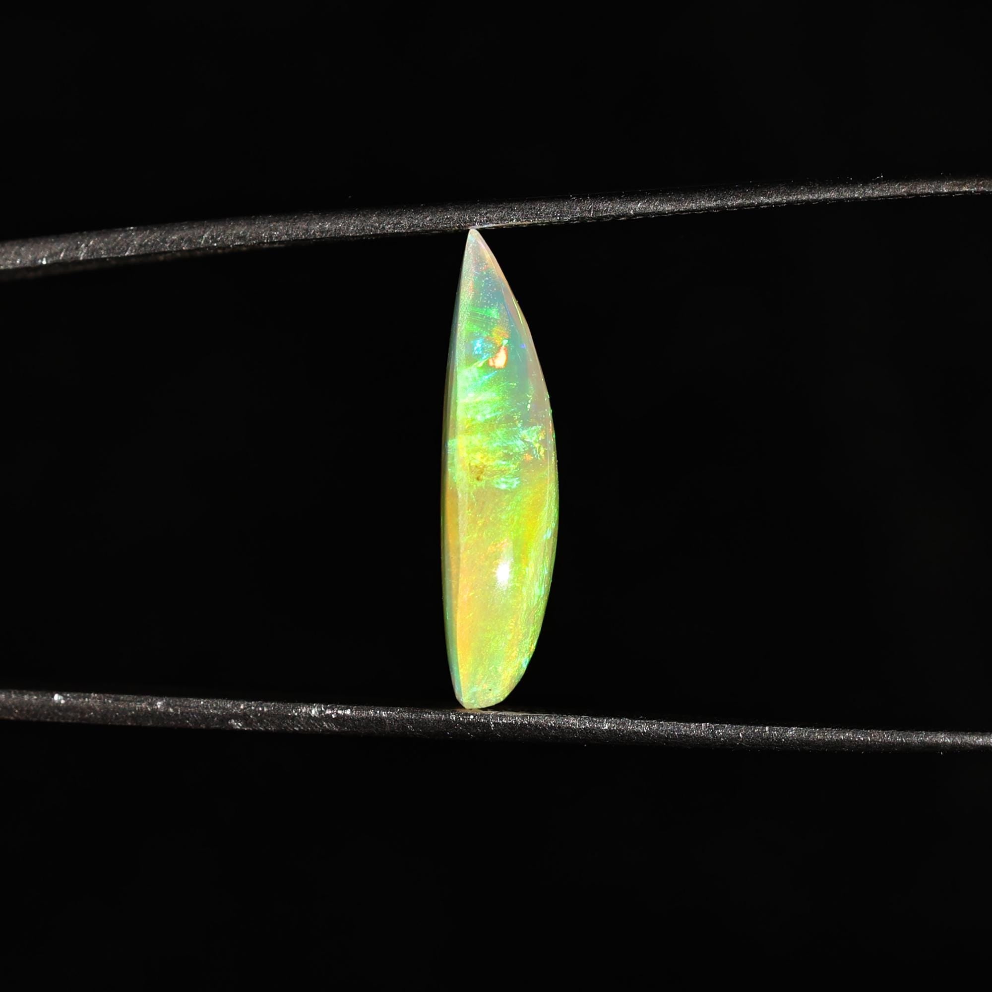 3.30 Carat Genuine White Ethiopian Opal Cabochon Rainbow Opal for Jewelry Making