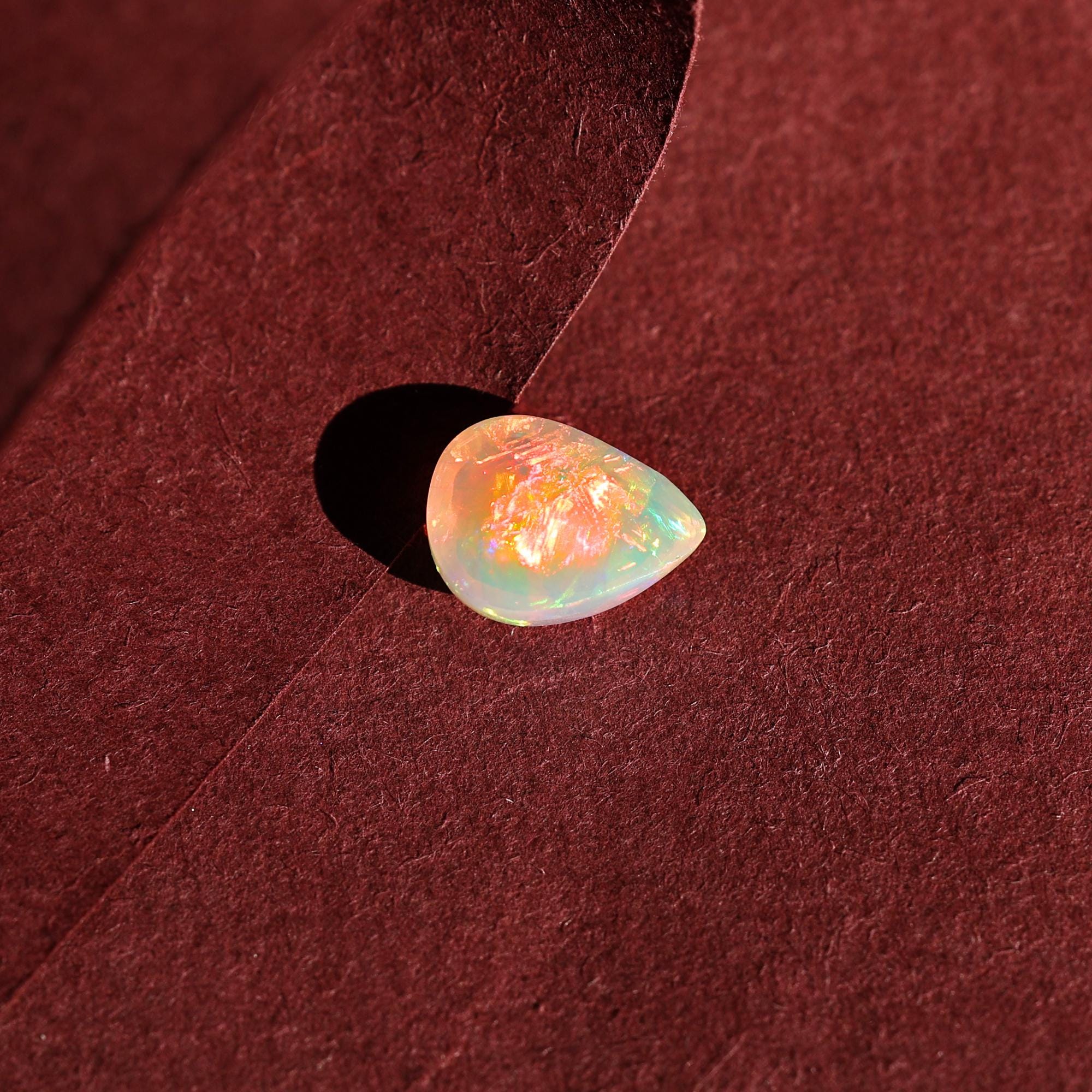 Natural White Ethiopian Fire Opal Cabochon: 2 Carat Gemstone for Jewelry Making
