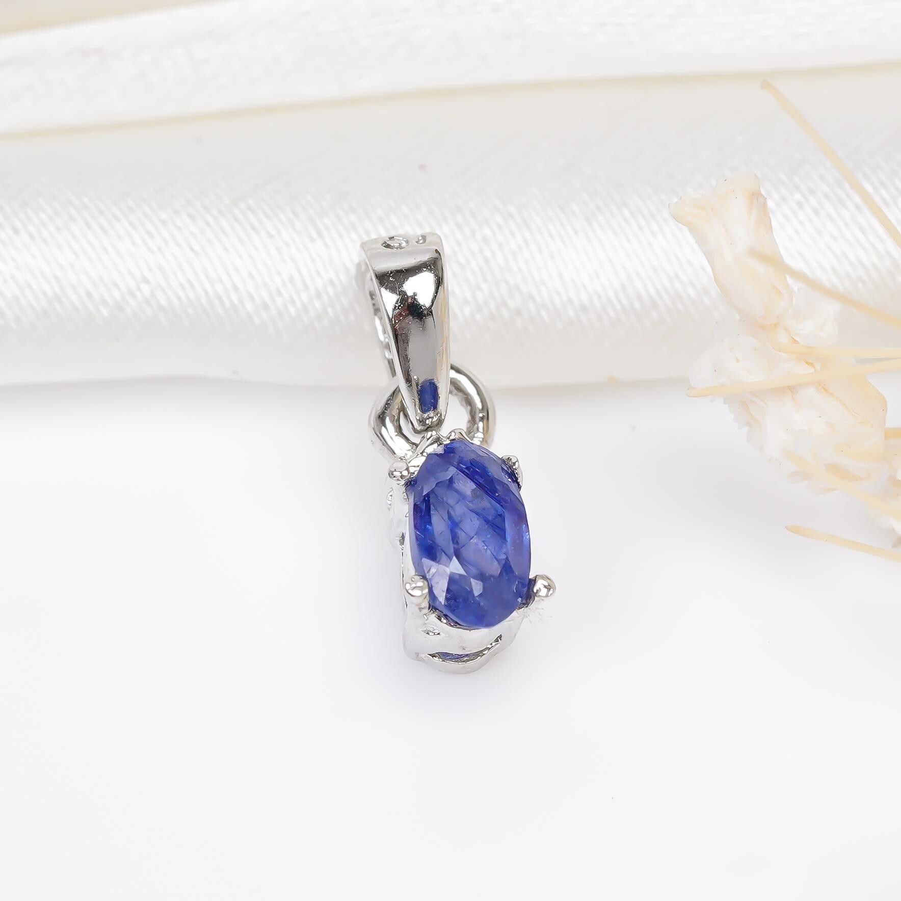 Handmade Blue Sapphire Pendant: 925 Sterling Silver Jewelry