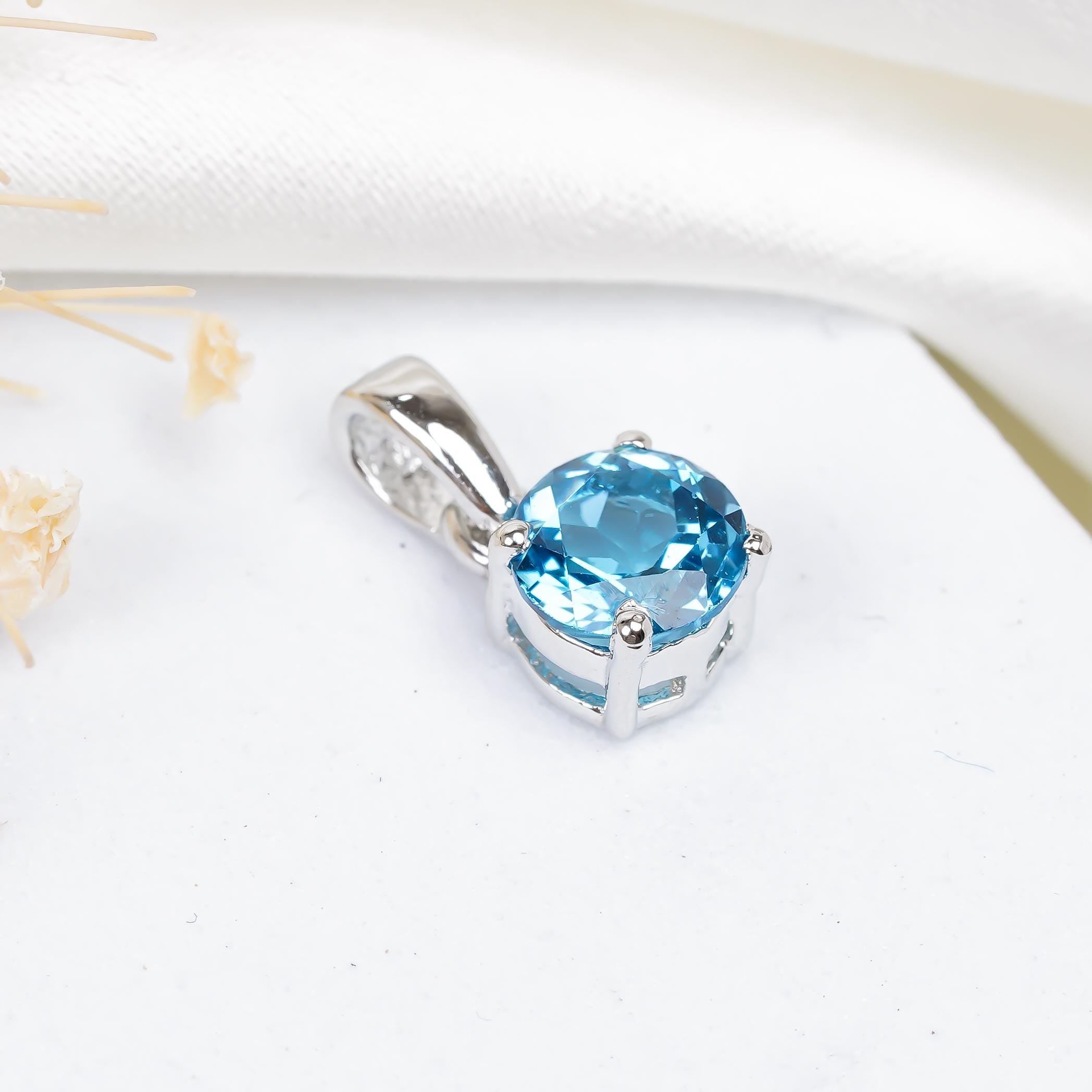 London Blue Topaz Pendant: 925 Sterling Silver, 6mm Round Cut