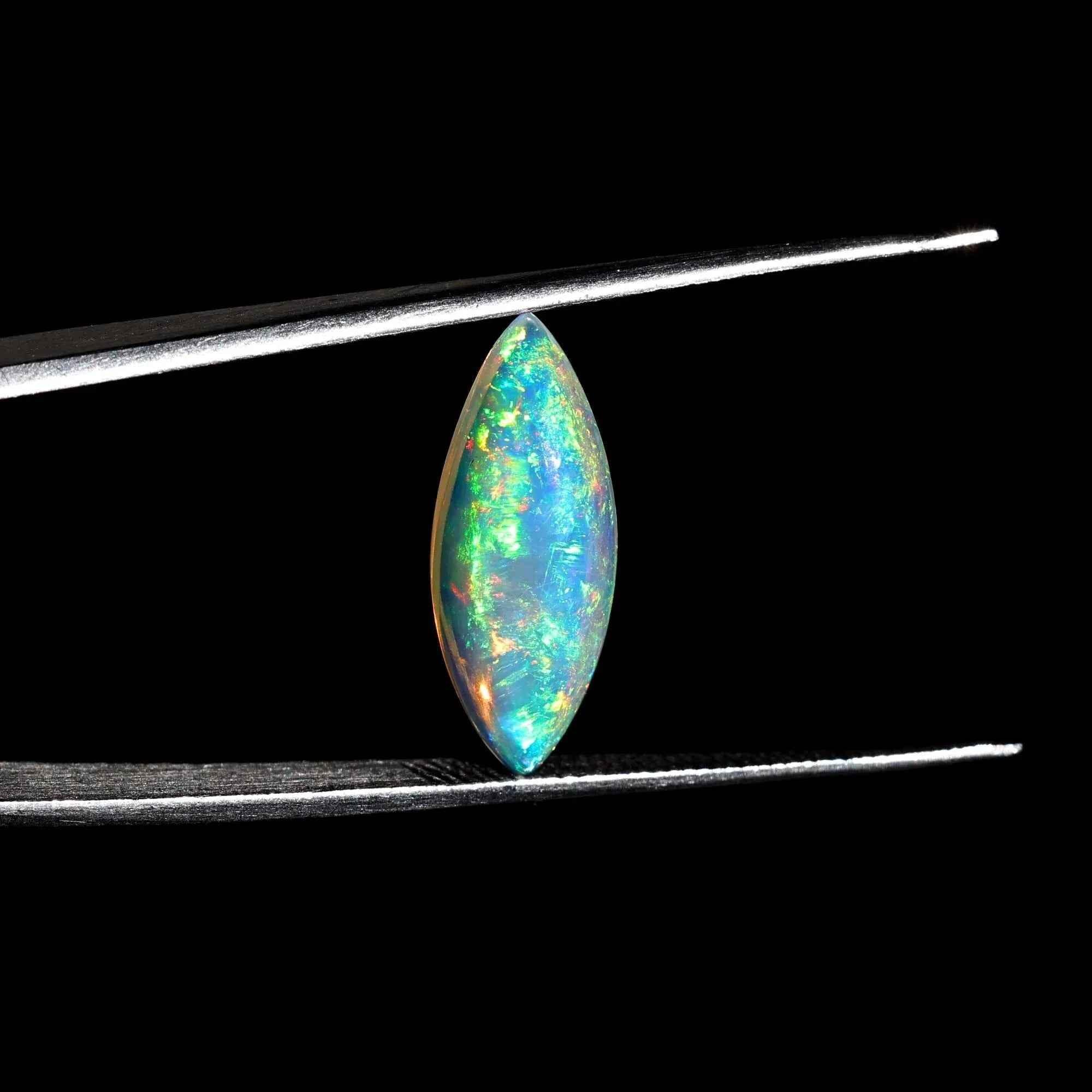 Ethiopian Welo Opal Cabochon: 3.20 ct White Fire Opal Stone loose gemstones